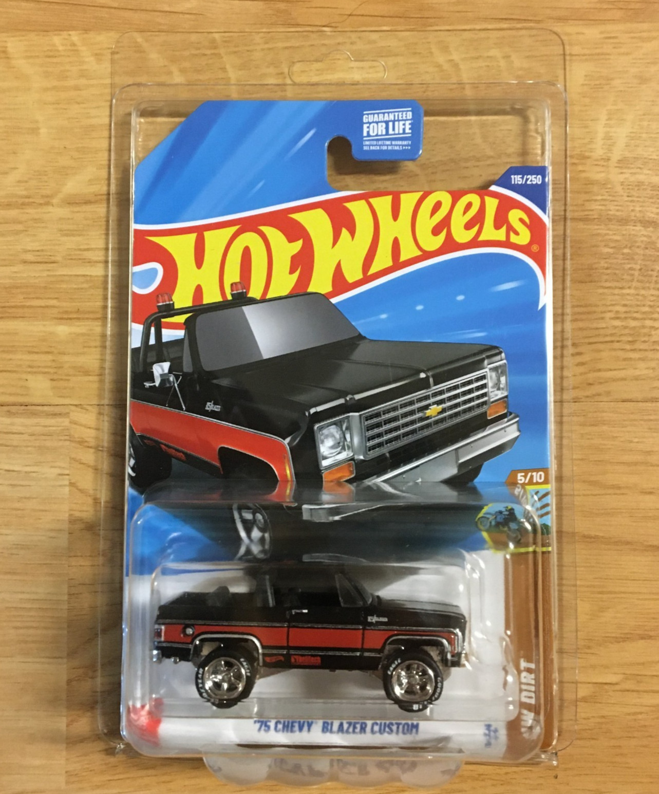 Hot Wheels 5/10 ’75 Chevy Blazer Custom CUSTOM Super Real Riders Wheel Swap