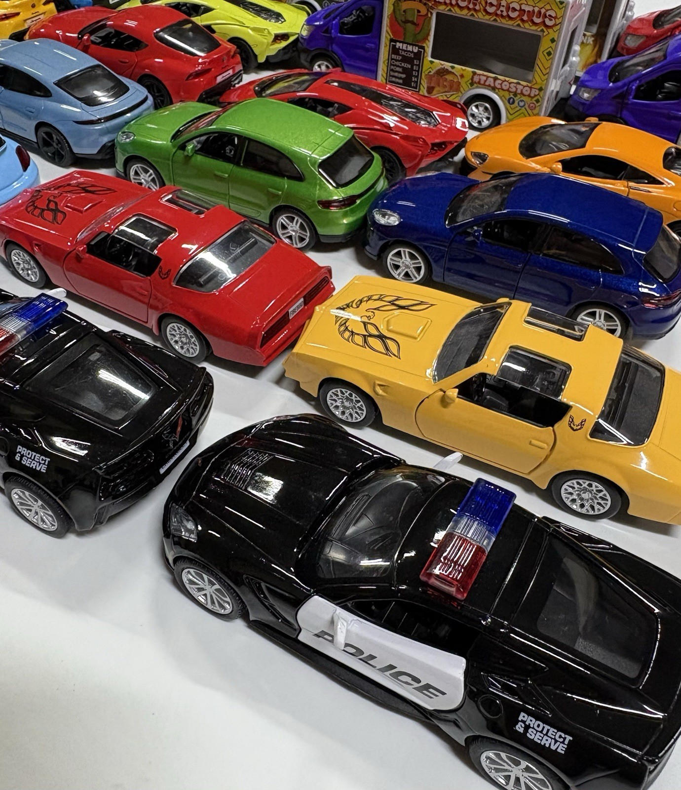 24Ct JFL Enterprises Jacent Die Cast Collector Car Assortment 20350 Assortment F