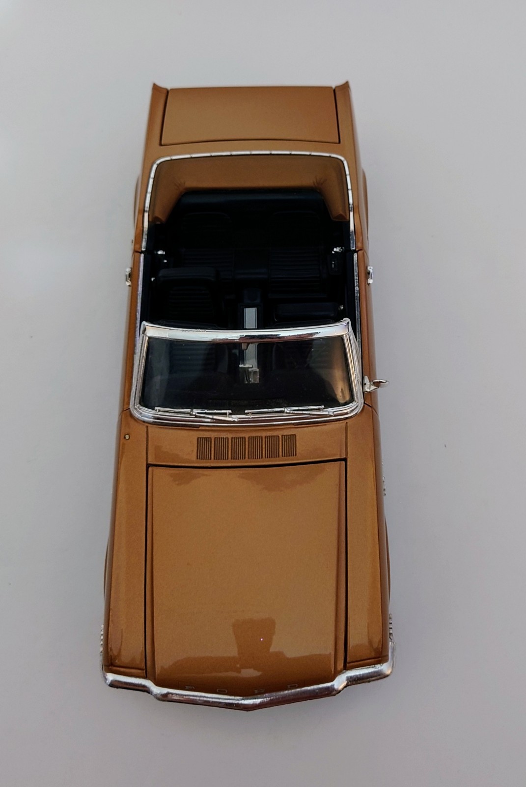 1:18 MIRA CALIDAD GOLDEN LINE 1964 1/2 FORD MUSTANG CONVERTIBLE BROWN BRONZE HTF