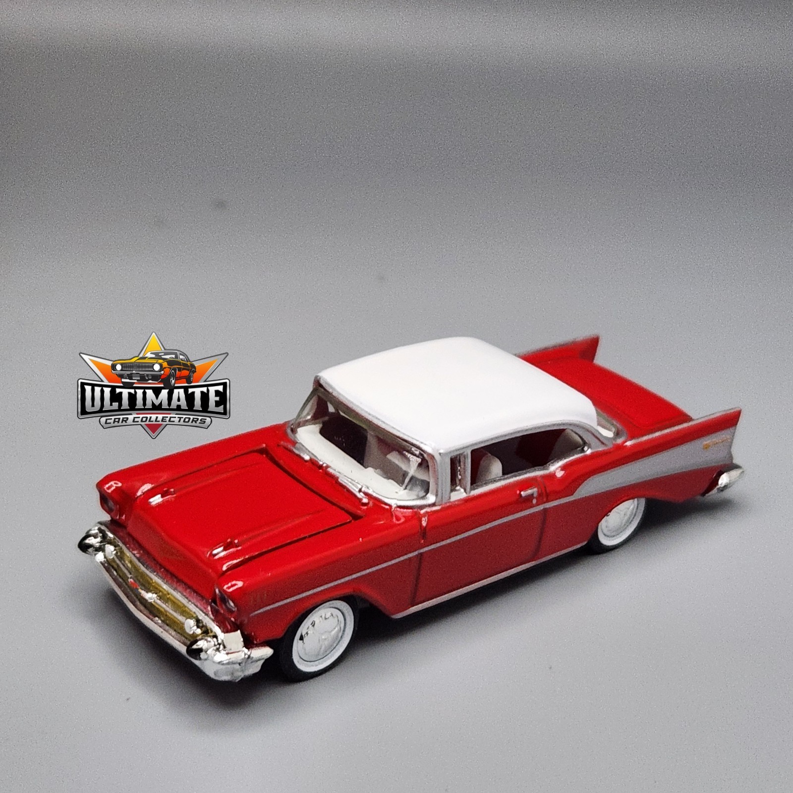 1957 57 Chevrolet Bel Air Collectible 1/64 Scale Diecast Model Collector Car