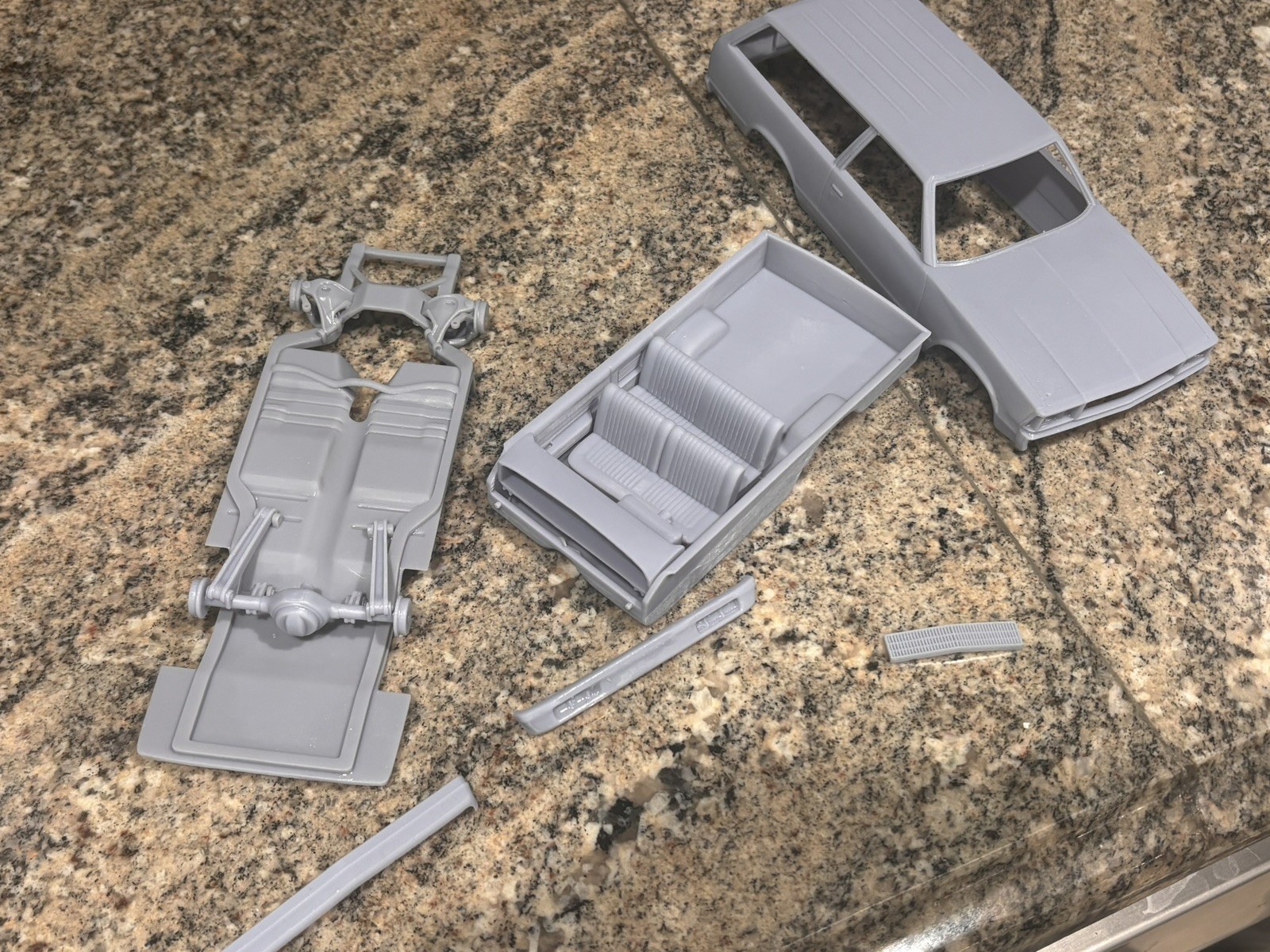 1980 Malibu Wagon kit(1/24) WINDOWS INCLUDED