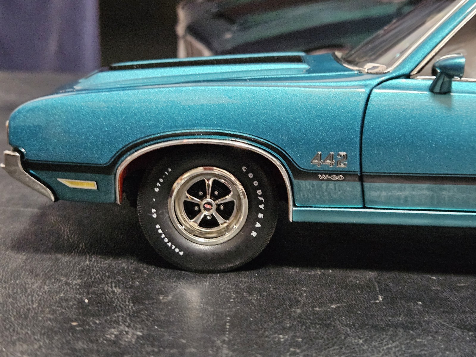 ACME 1:18 SCALE 1970 OLDSMOBILE 442 W-30 IN AEGEAN AQUA METALLIC A1805627. NEW!!