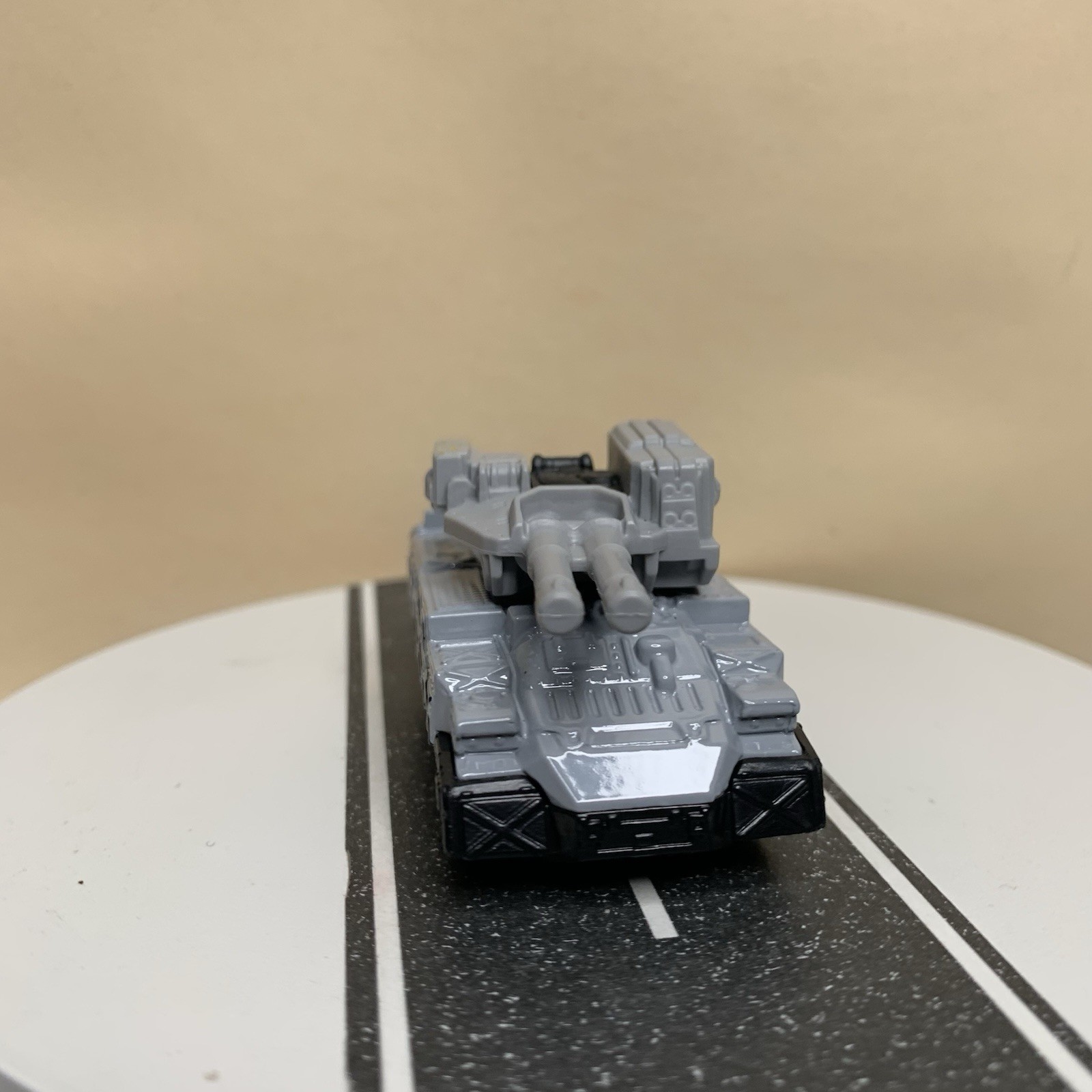 2017 Matchbox #71 Blockade Buster Mini Tank Light Gray MB Unit 3331 NM