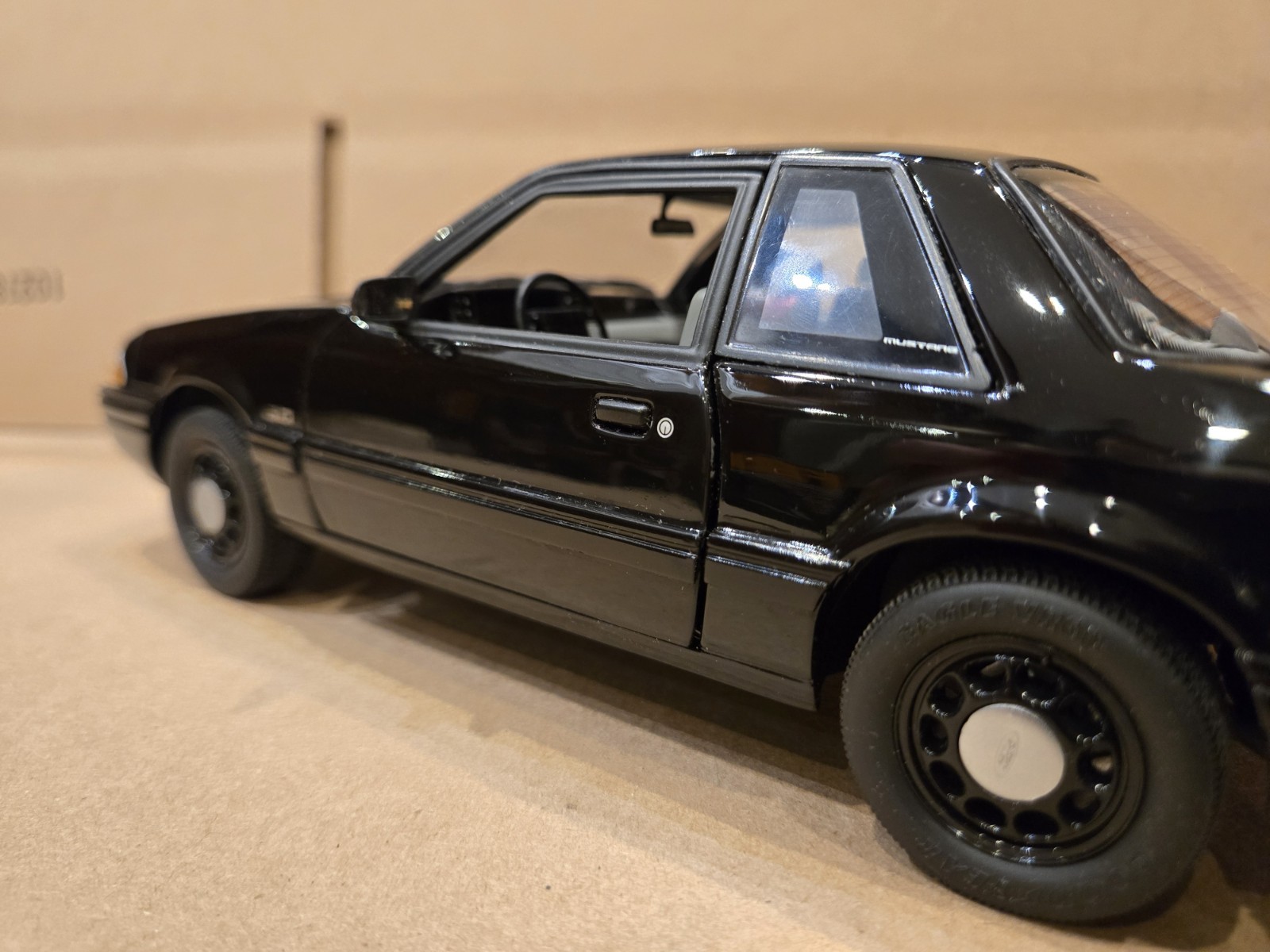 READ – GMP 1/18 Scale 1992 FBI Pursuit Ford Mustang SSP – Diecast 🔥🔥🔥