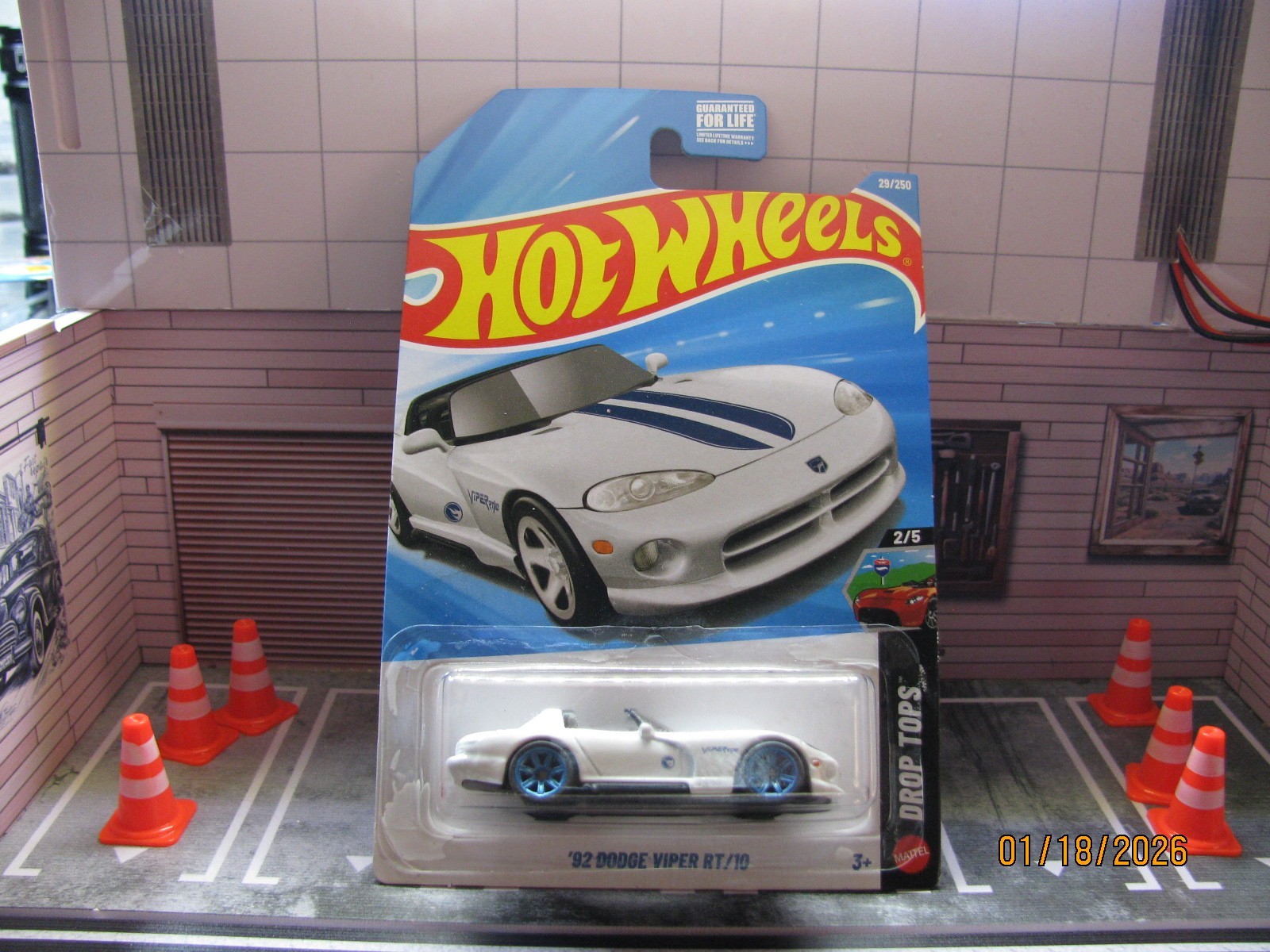 2026 Hot Wheels ’92 Dodge Viper RT/10 – TREASURE HUNT, w/Real Riders Wheel Swap