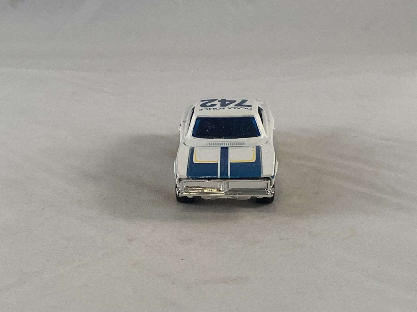 Hot Wheels 1969 Dodge Charger 2011 Main Street White MC5s