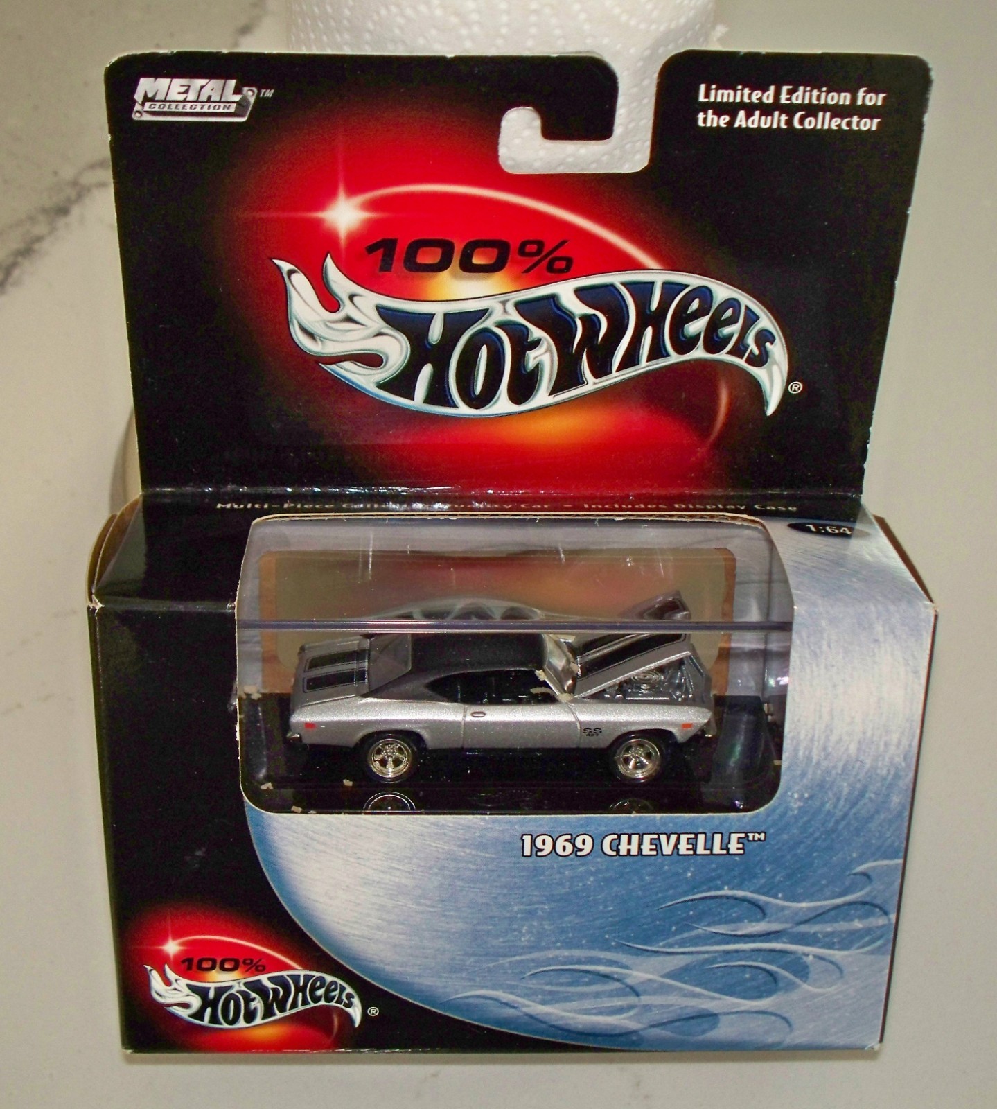 100% Hot Wheels 1:64 1969 Chevy Chevelle SS 427 Silver / Black In Display Case