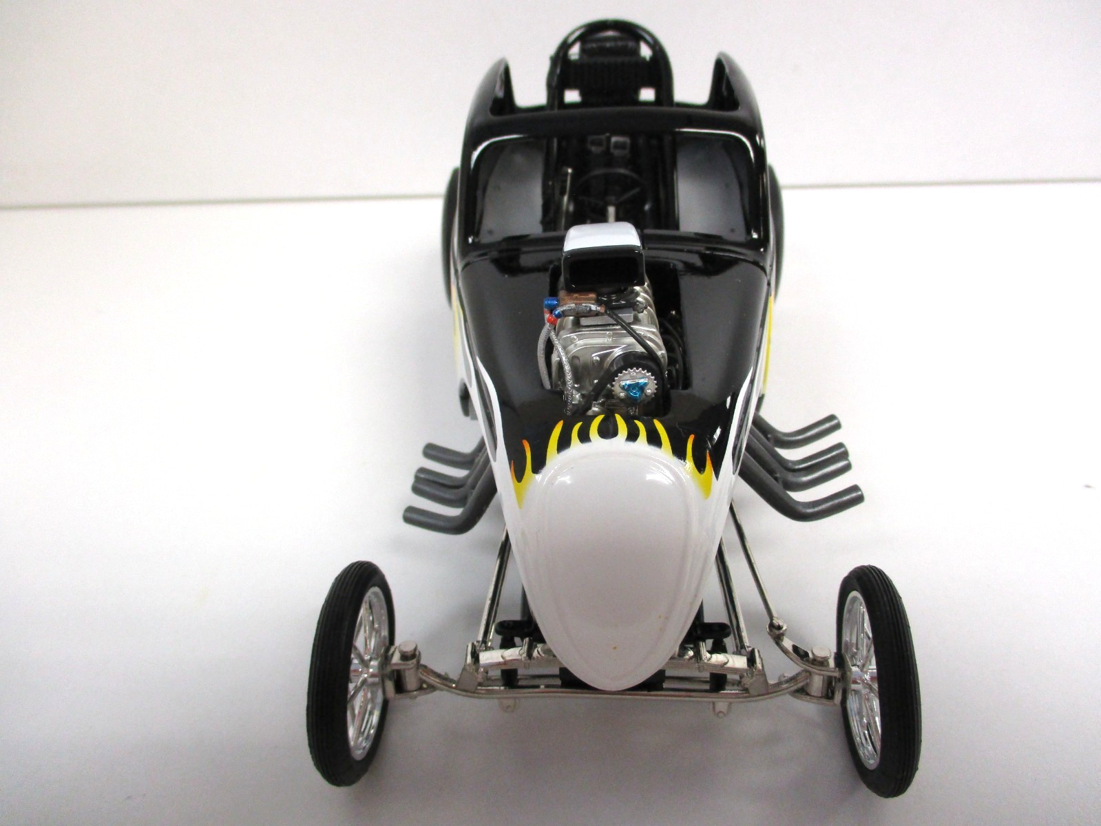 ACME – FIAT ALTERED DRAGSTER / DRAG CAR (BLACK / FLAMES) – 1/18 DIECAST