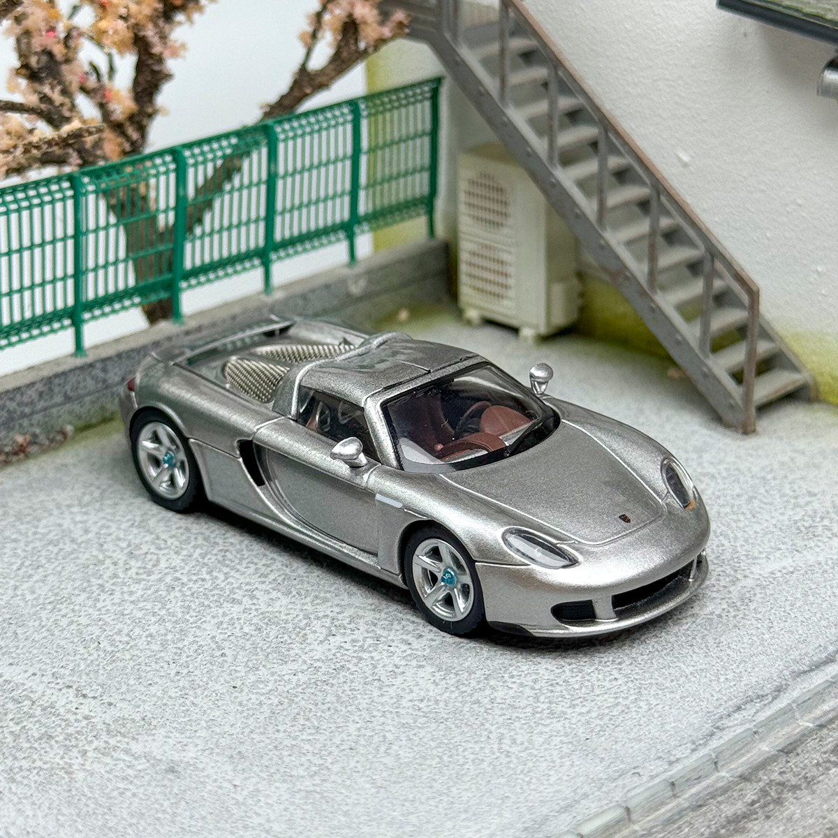 1: 64 scale model car silver Carrera GT Roadster alloy die cast