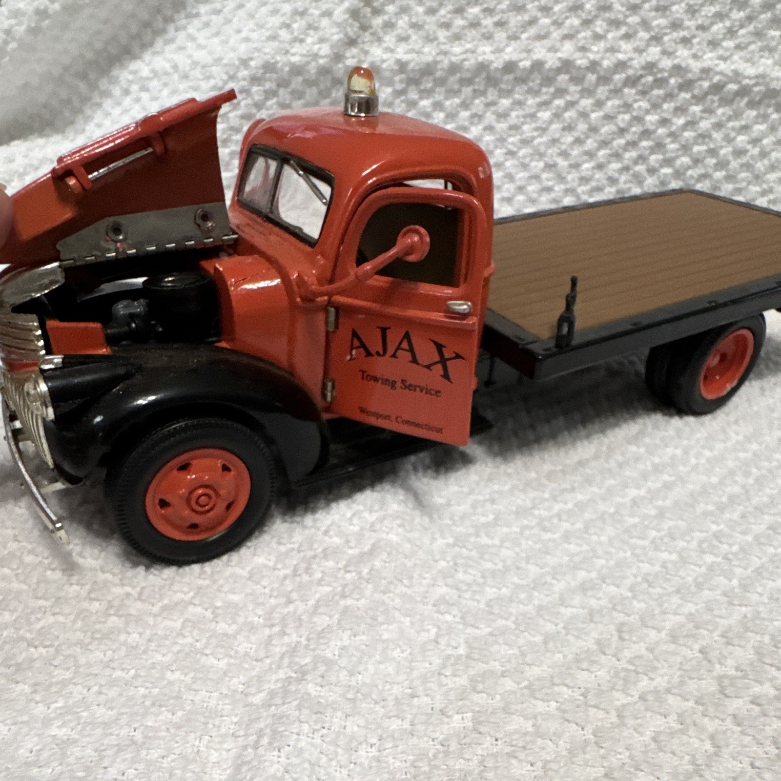 1941 Chevrolet AJAX Tow Truck Diecast Red/Black/Brown Opening Hood & Doors