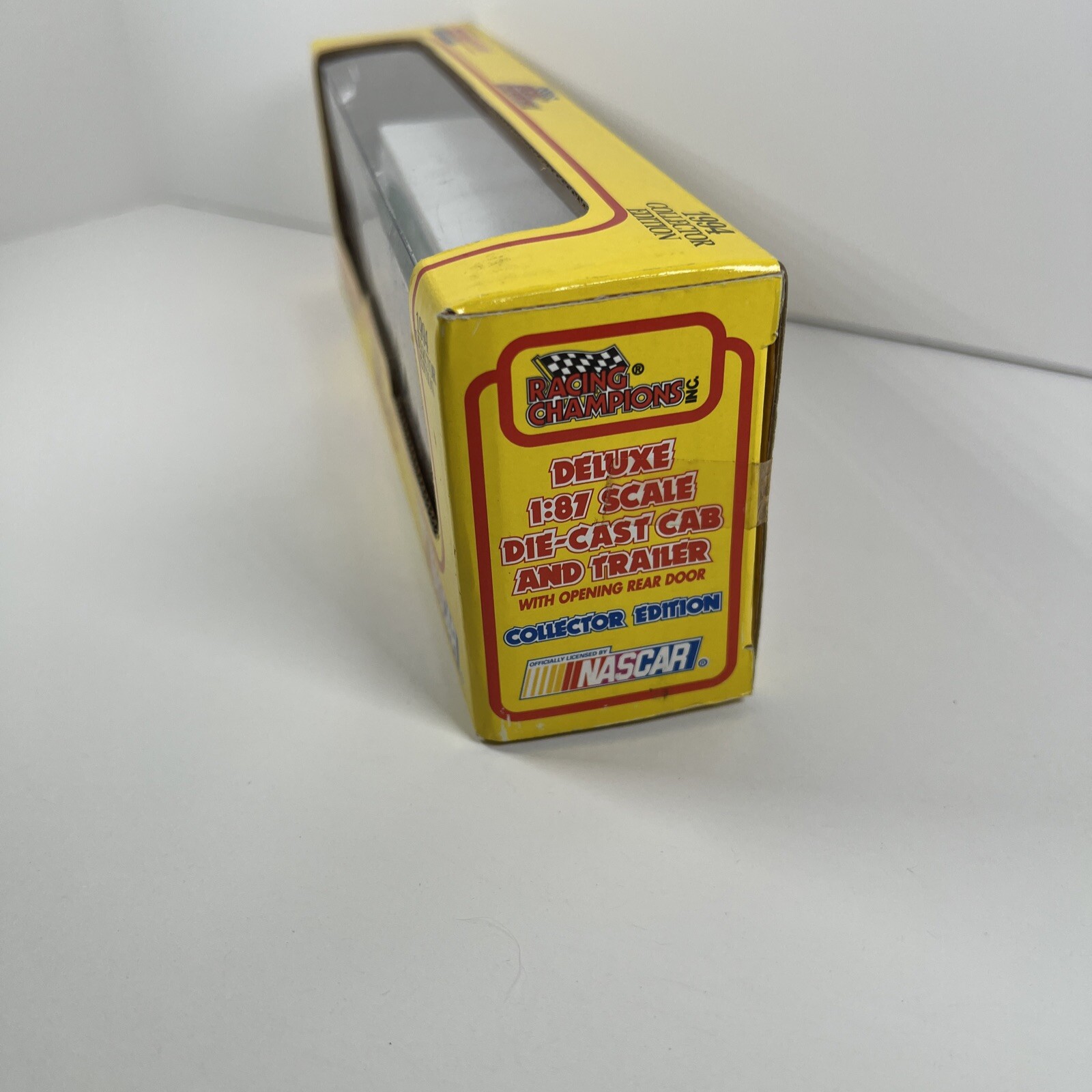 1994 Racing Champions #26 Deluxe 1:87 Quaker State Racing Trailer Brett Bodine