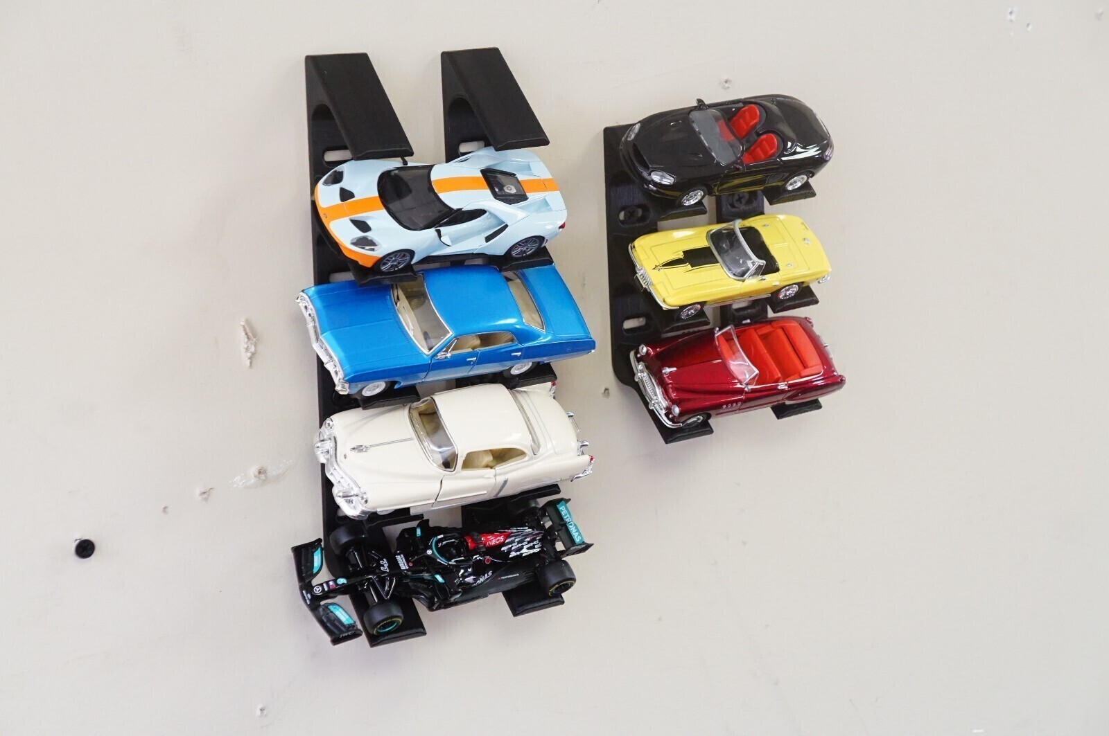1/43 O Scale Diecast Car DIsplay Stand Shelf – wall mount or free standing 1:43