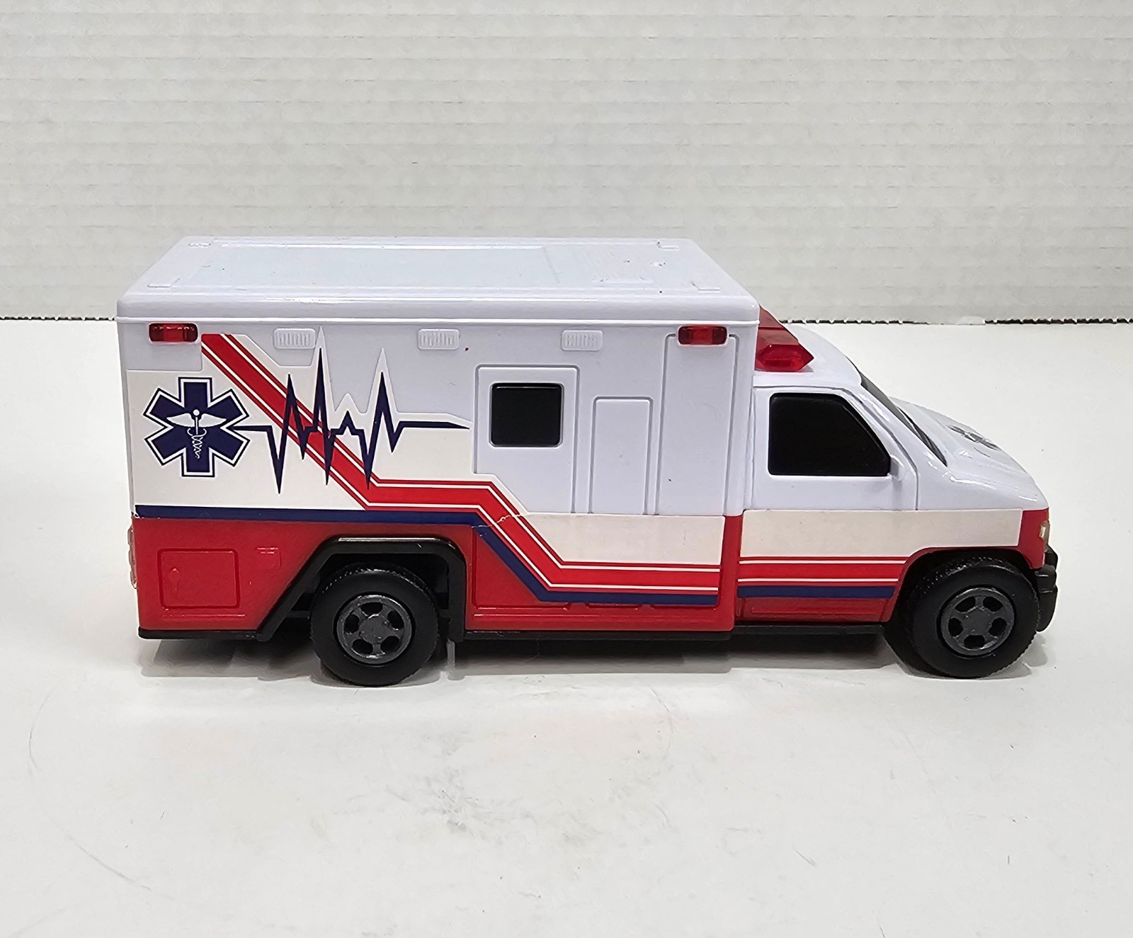Vtg Dickie Toys SOS Rescue Center Call Center 4 Vehicles Fire Police Ambulance