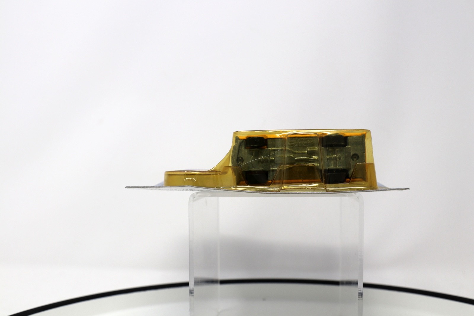 Johnny Lightning Muscle Cars USA – 1970 Buick GSX – Yellow MOC