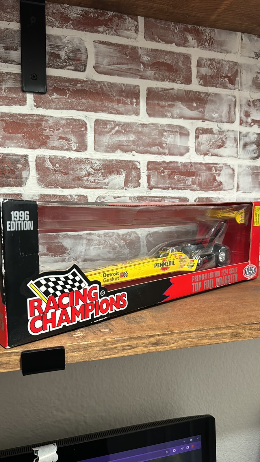 Racing Champions Premier edition 1:24 scale Die cast Top fuel Dragster 1996 Edi