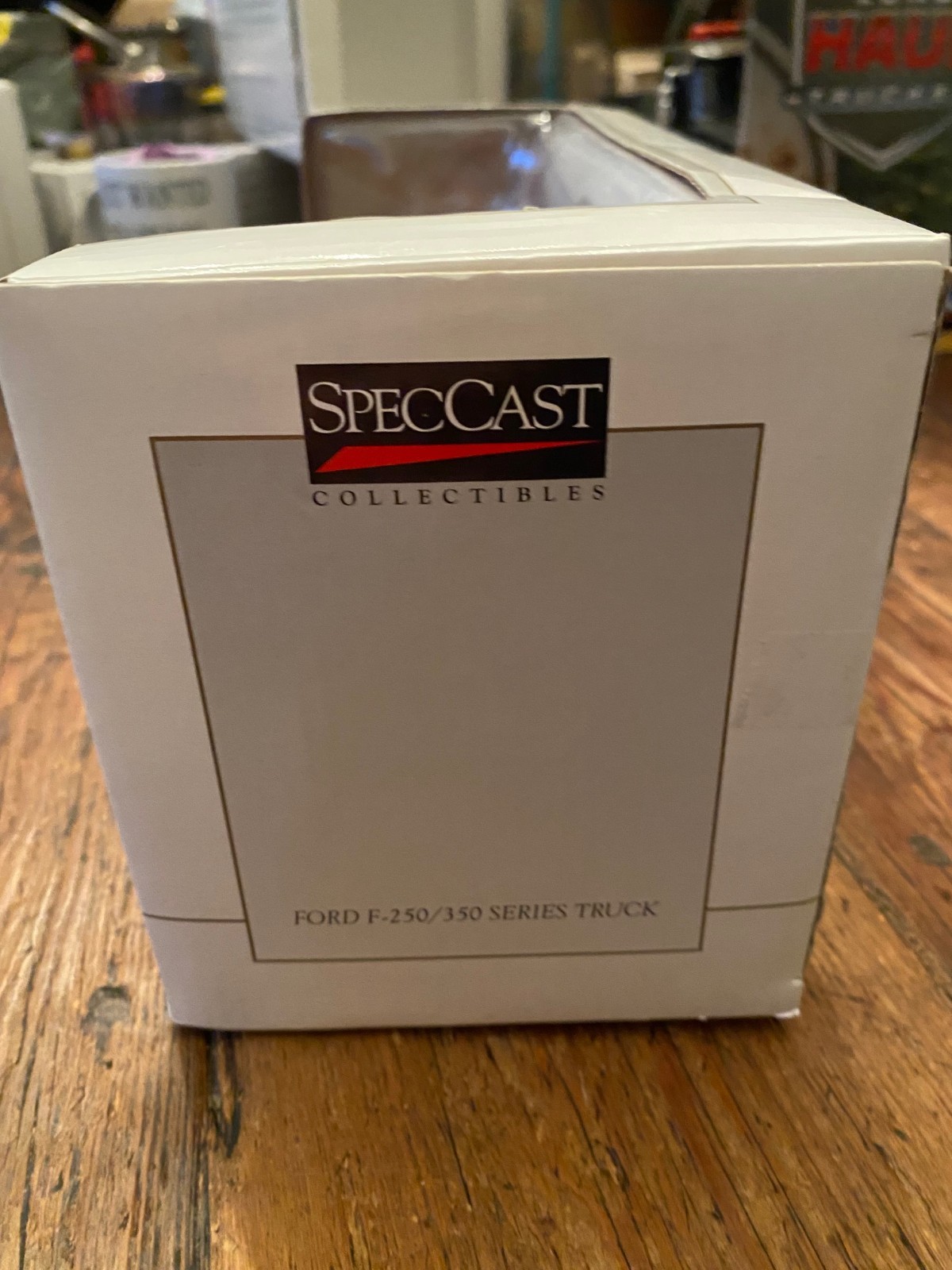 1:64 SpecCast #52566 Citgo Ford F-350 w/Accessories Pickup Truck MFD 2008 *NIB*