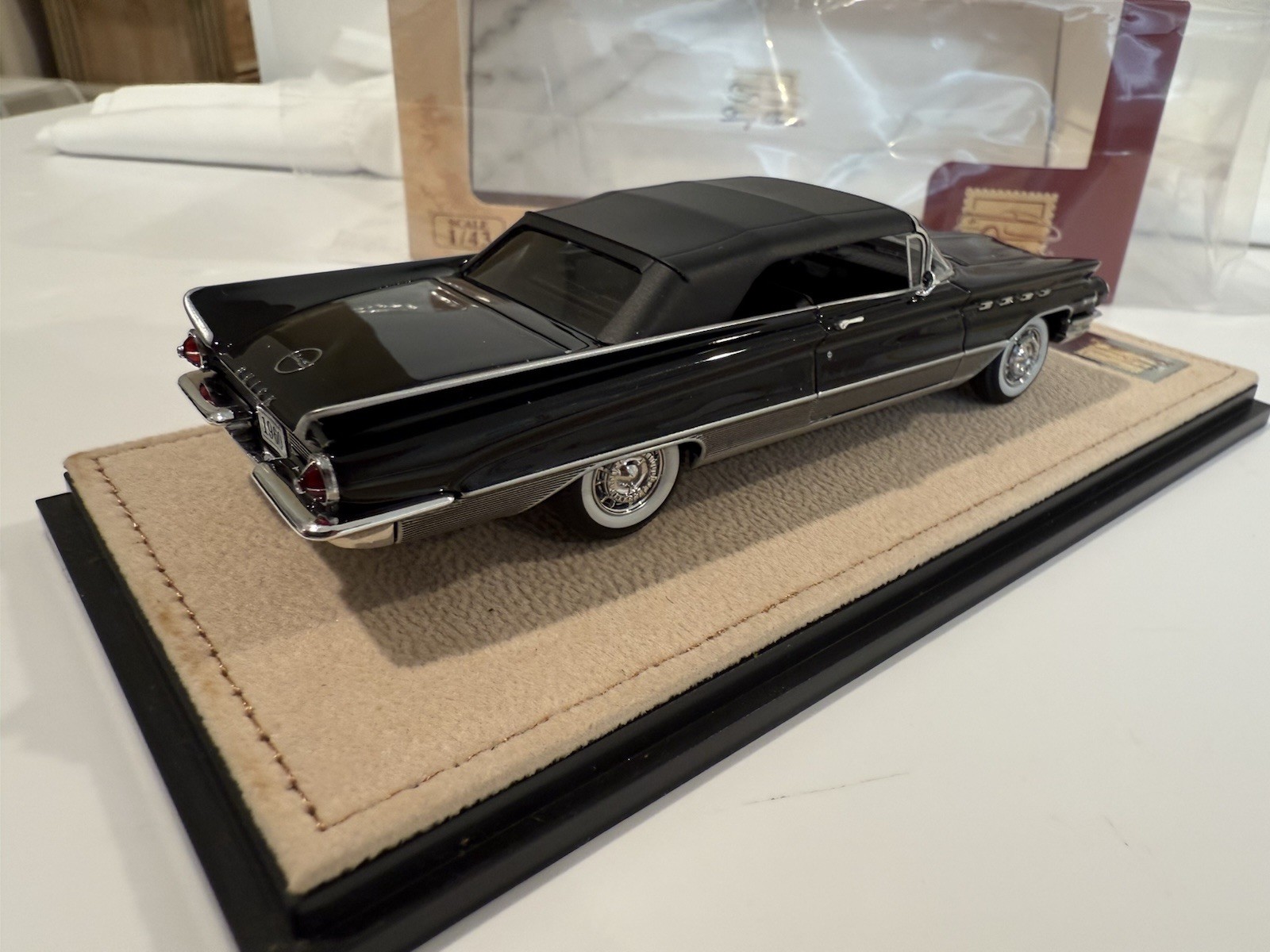 Stamp 1960 Buick Electra 225 Convert Closed Top Black STM603002