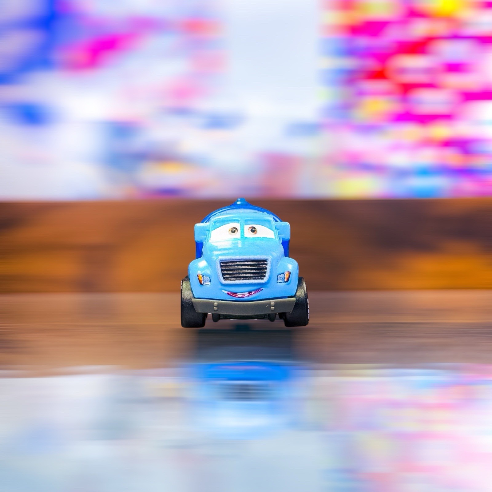 Disney Pixar Cars Mini racer Mr.Drippy Mr Drippy With Real Riders *loose*
