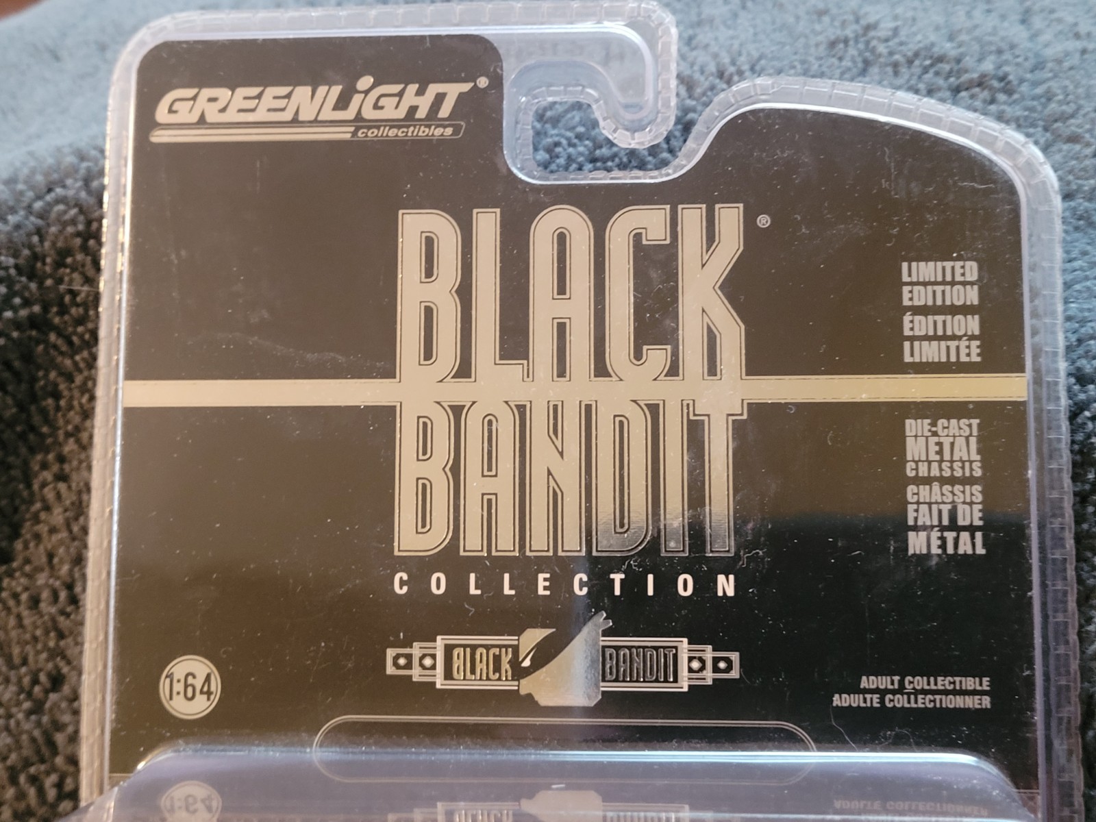 Greenlight BLACK BANDIT Series 1948 Ford Fordor Super Deluxe “Raw Chase” 1:64