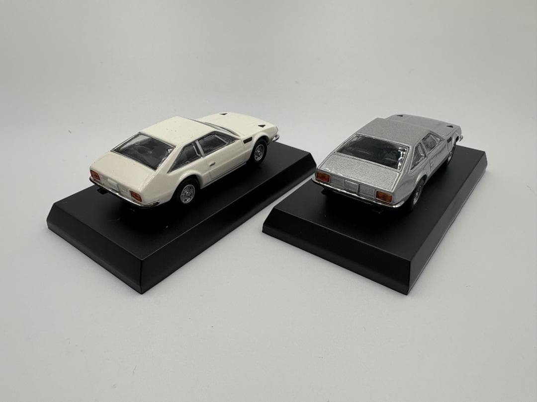 Mini Car Collection 1/64 Jarama 2 Units Used