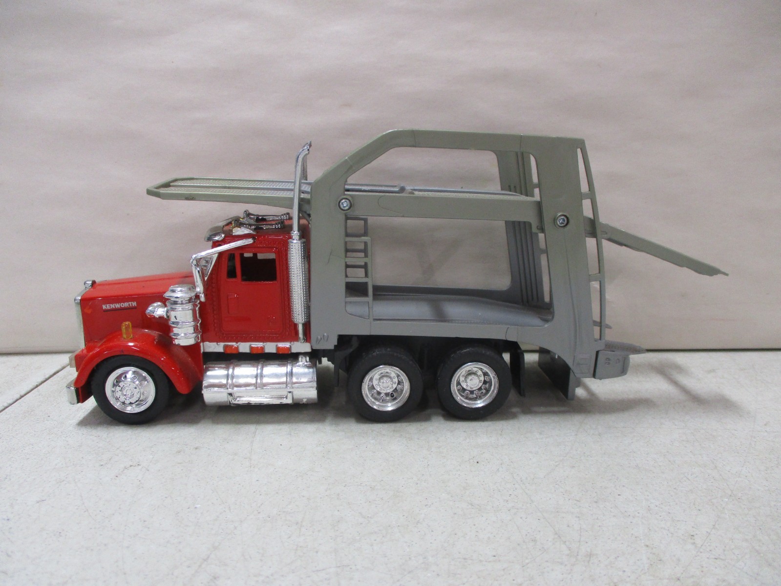 Kenworth Car Carrier Die Cast And Plastic