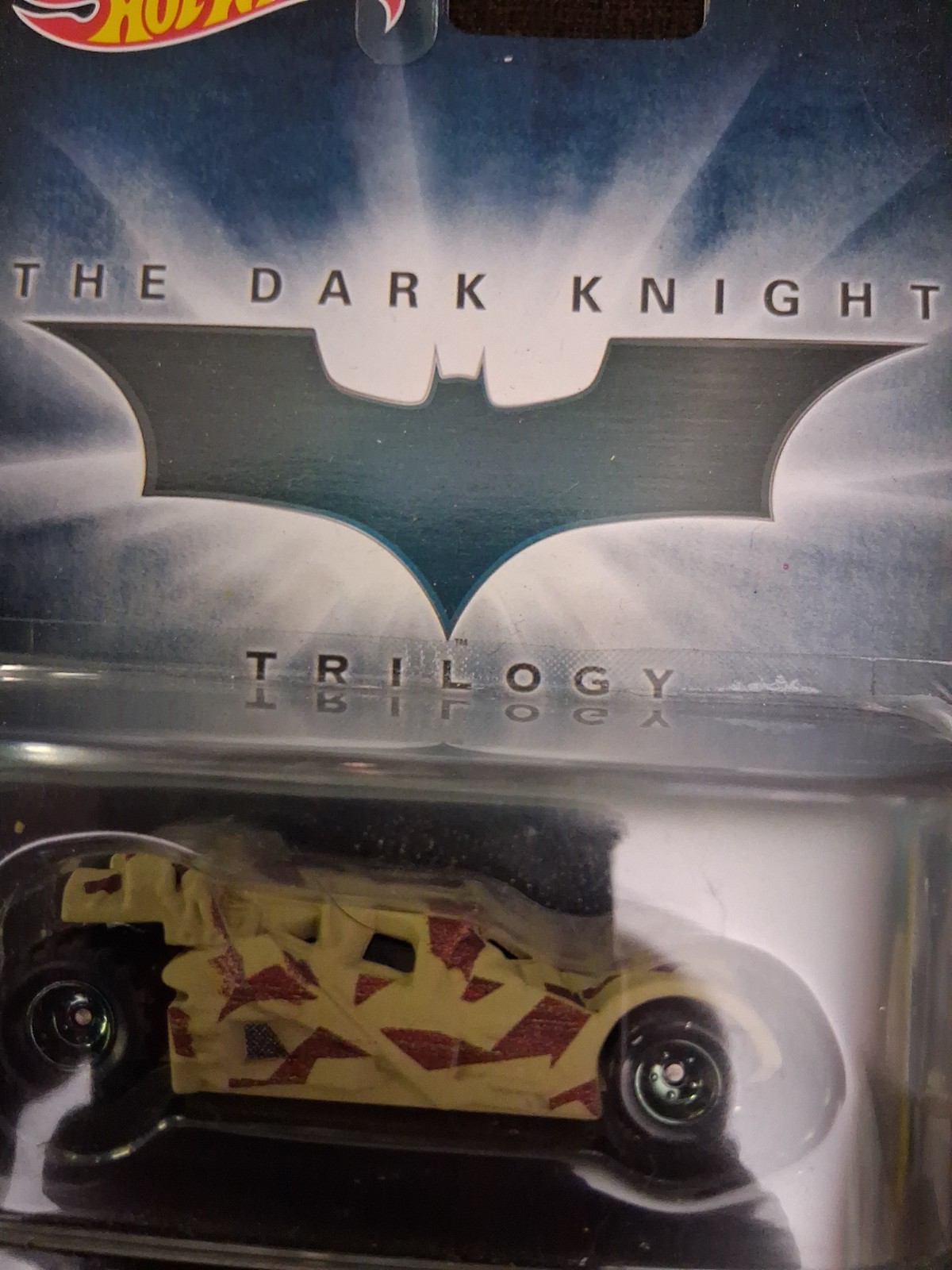 A set , hot wheels, the dark knight tumbler and black tumbler.CamouflageTumbl