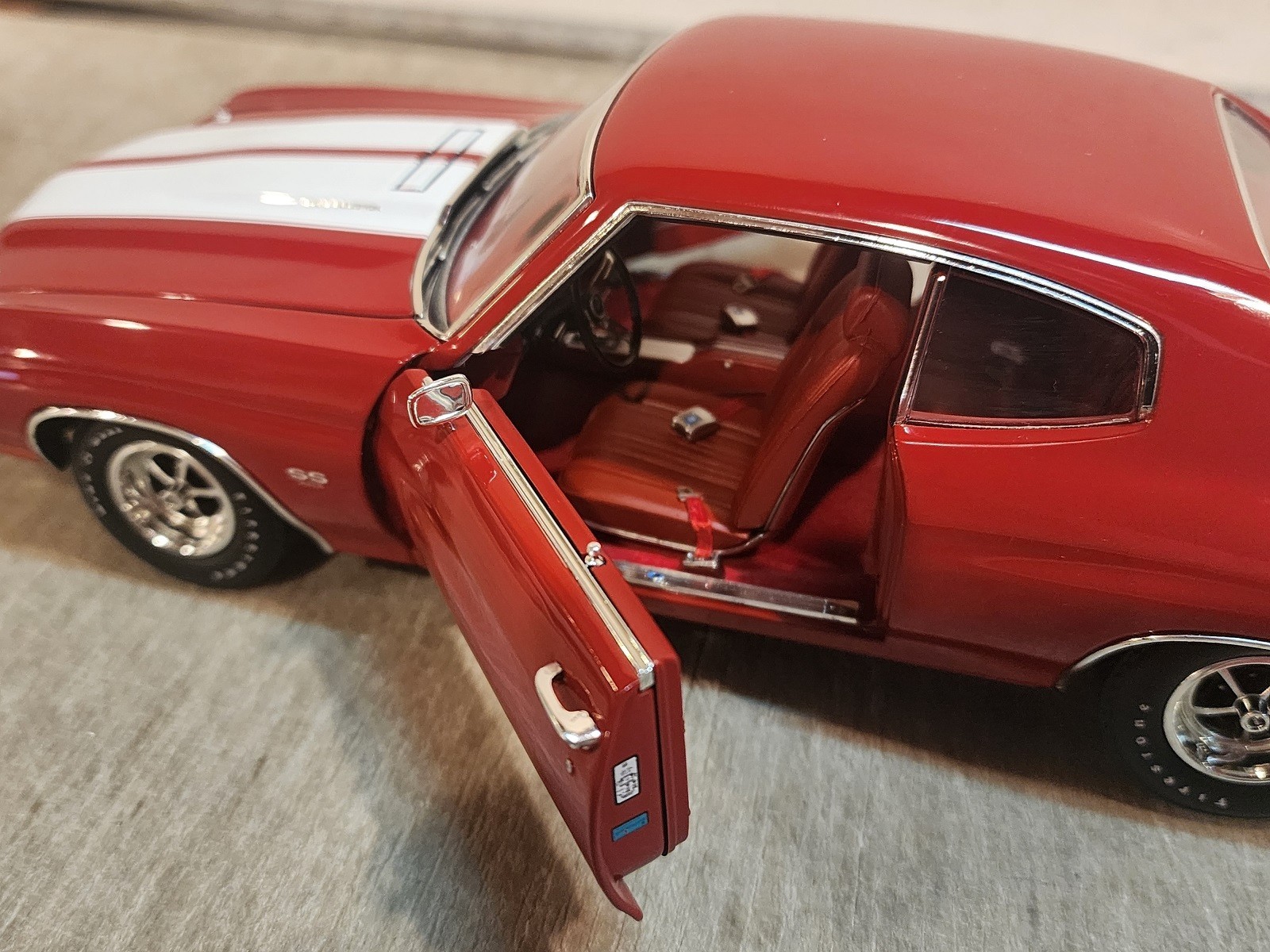 ACME: 1:18 1970 CHEVELLE SS 454 LS6 – A1805530 – CRANBERRY RED – LAST 2