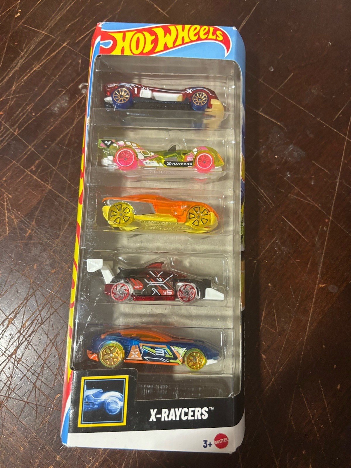 Lot of 7 Hot Wheels 5 Car Gift Packs NEW Plus 2 Maisto 5 Cars- One 8 Cars Pack