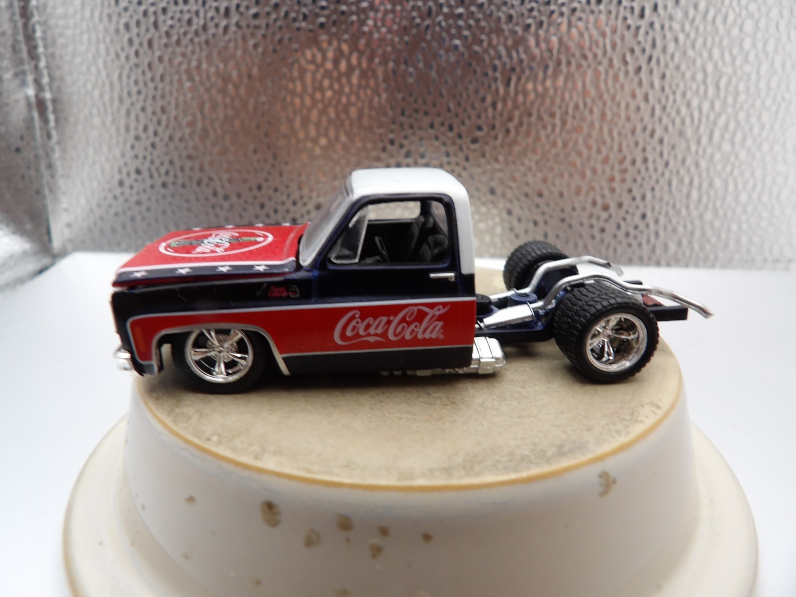 CUSTOM 1976 GMC SIERRA GRANDE 15 TRUCK 2025 CASTLINE M2 MACHINES 1:64