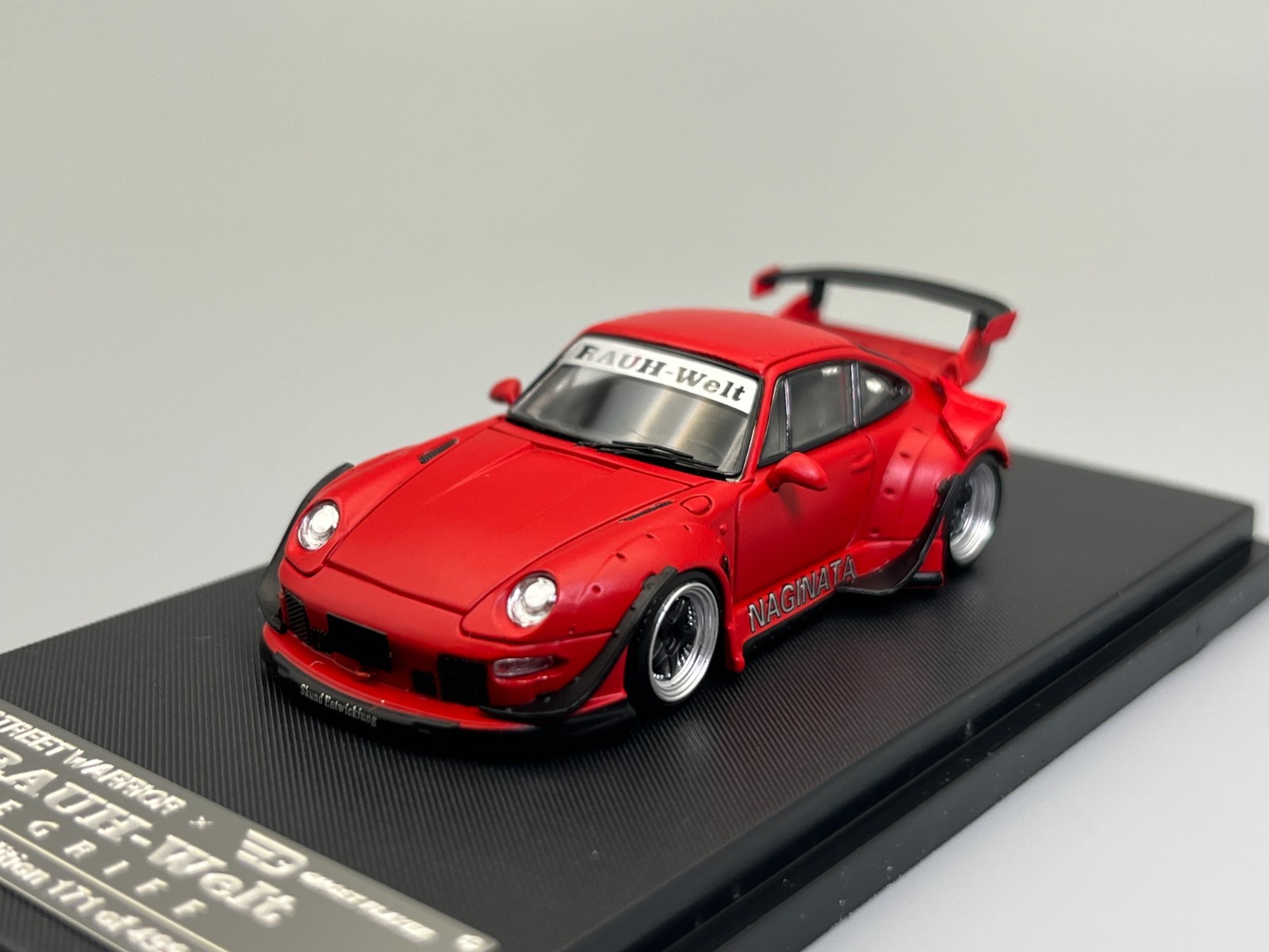 RWB Porsche 911 993 “Naginata” Matte Red Widebody Street Weapon 1/64 scale