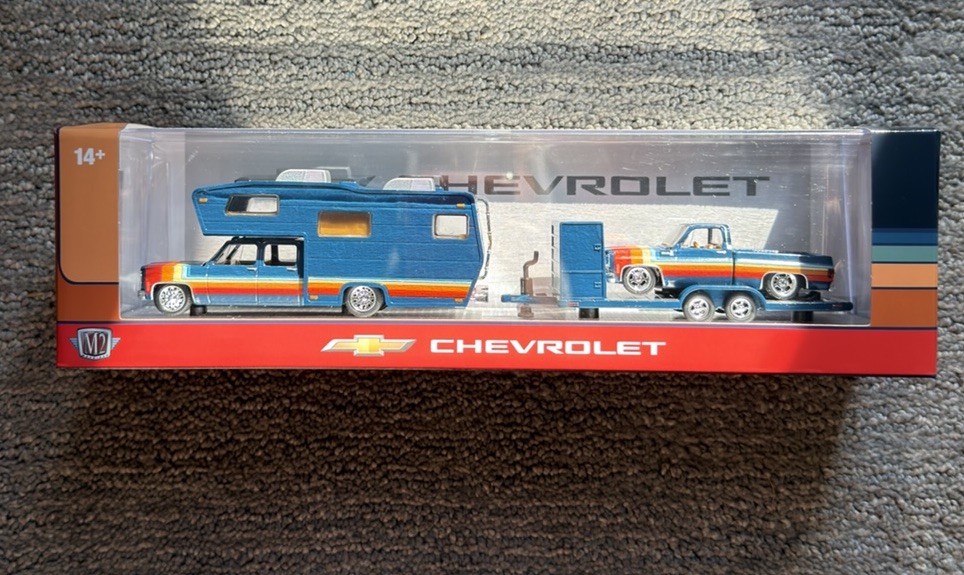 2026 M2 Machines 1975 Chevrolet Cheyenne Super 30 1978 Chevy C10 Silverado R100
