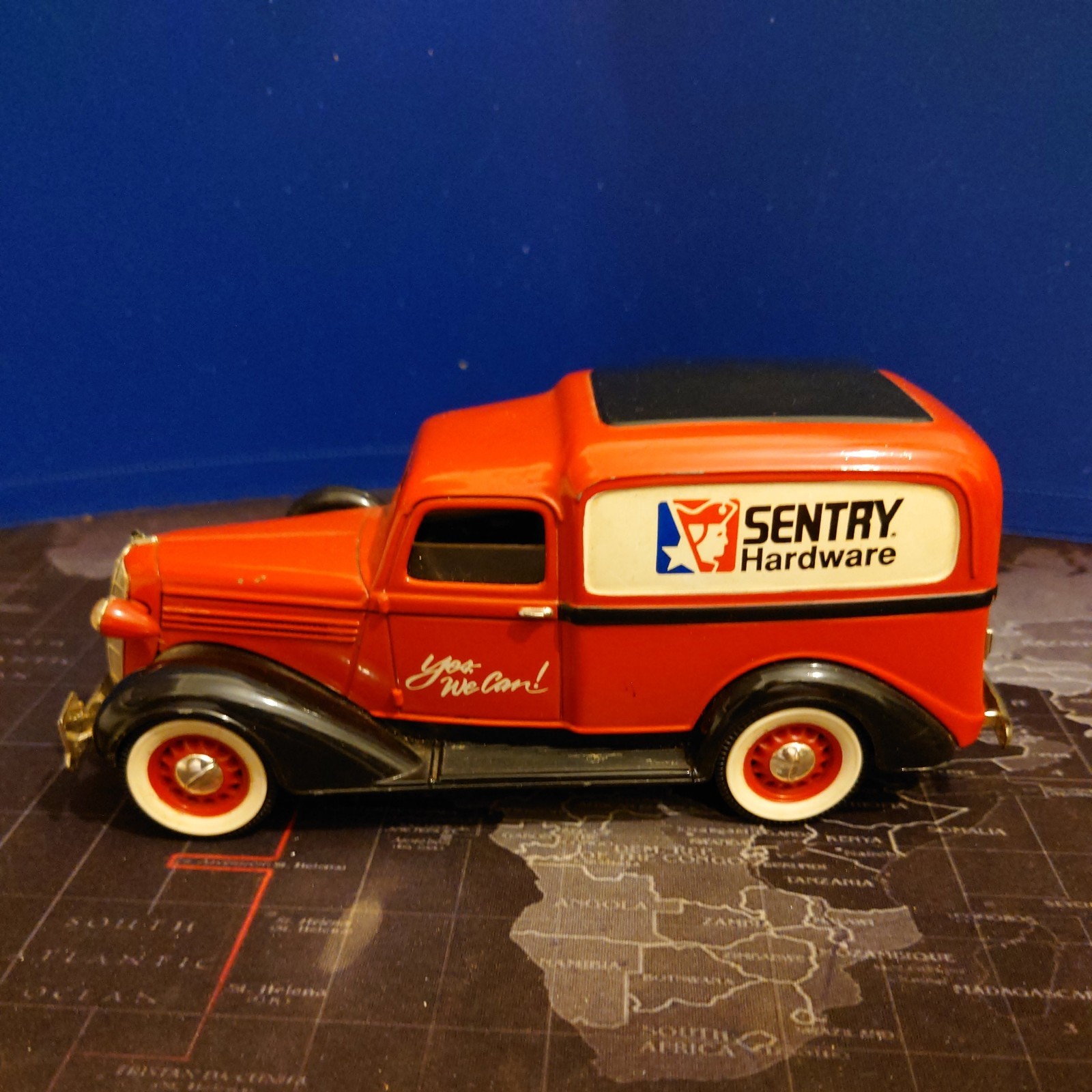 Liberty Classics 1936 Dodge Panel Van 1:25 Scale Diecast Coin Bank Money Box