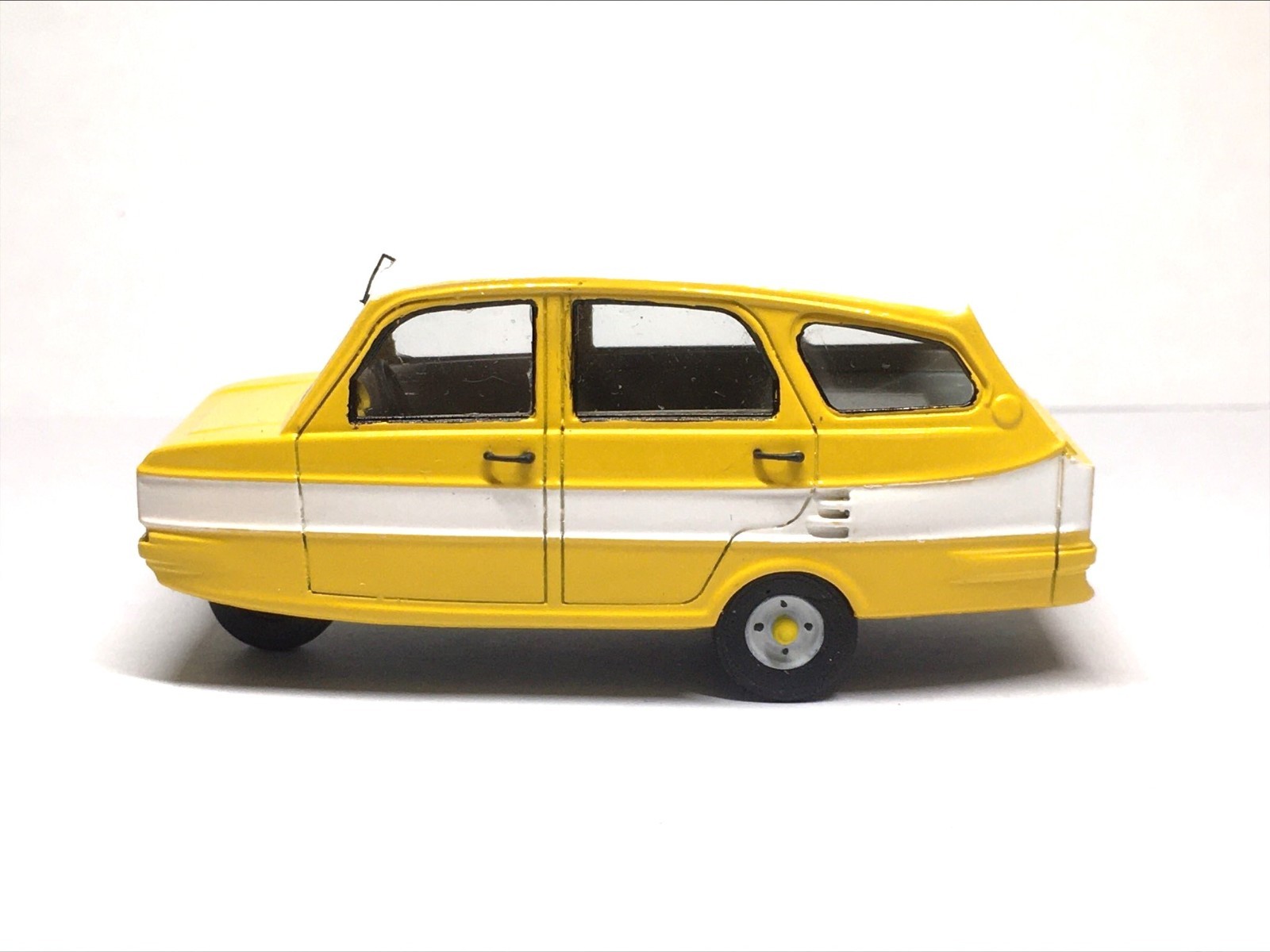 1976 Indian microcar SAIL-Badal, yellow, “Homemade Die-cast”, one of 15