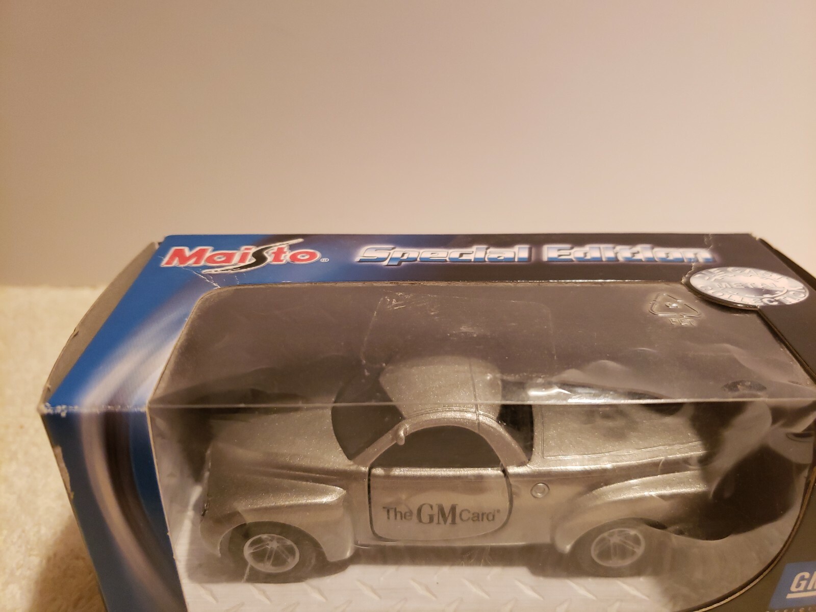 Vintage Maisto Car Die-Cast Special Edition Officially Licensed Metal GM CARD
