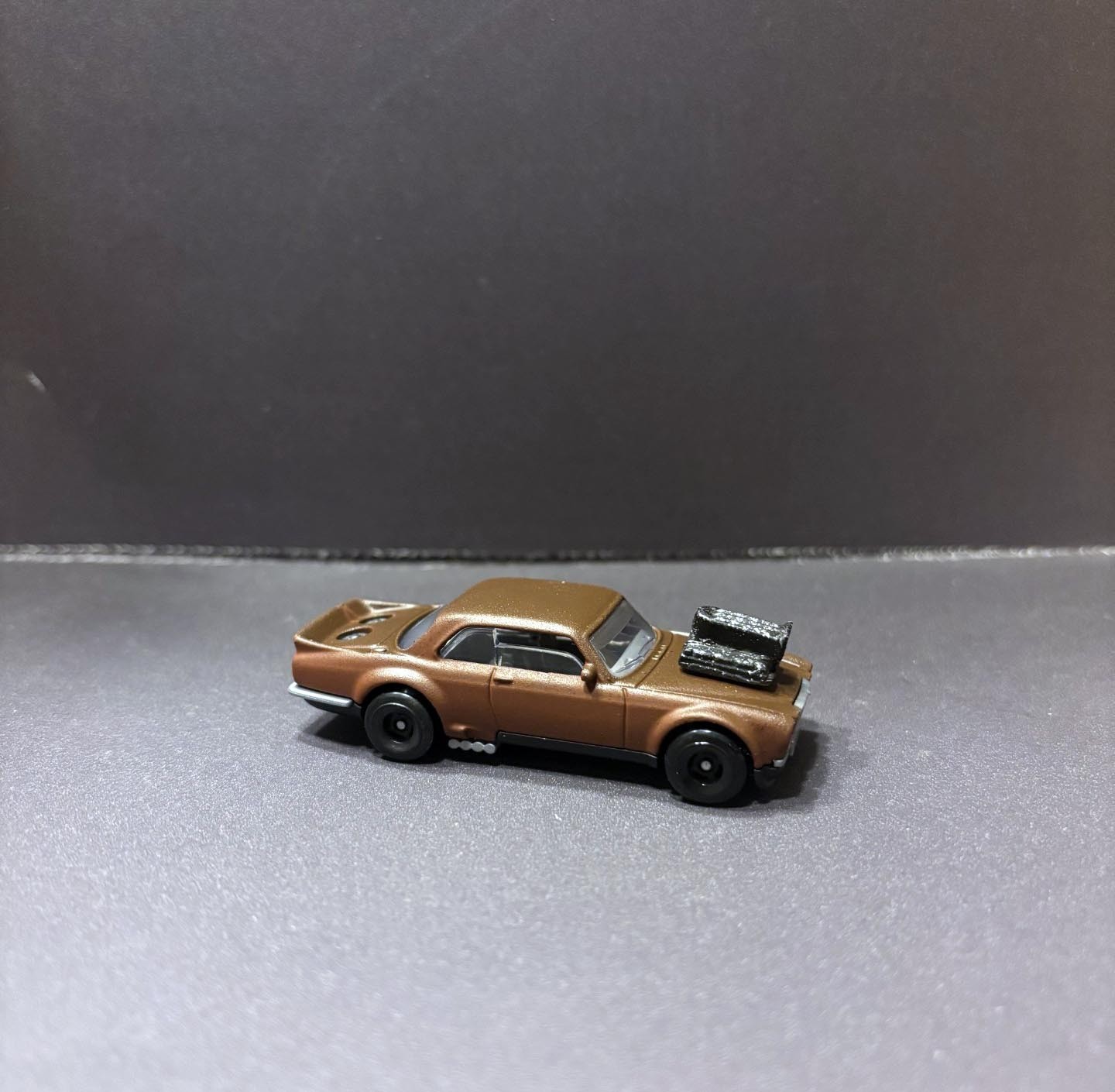 Custom HotWheels “DRAGUAR” and package from ROADKILL series BLOWN JAG JAGUAR