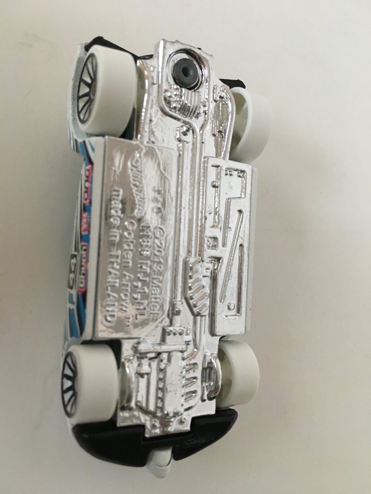 Hot Wheels Golden Arrow Toy Car White with Light Blue and Black Stripes 2016