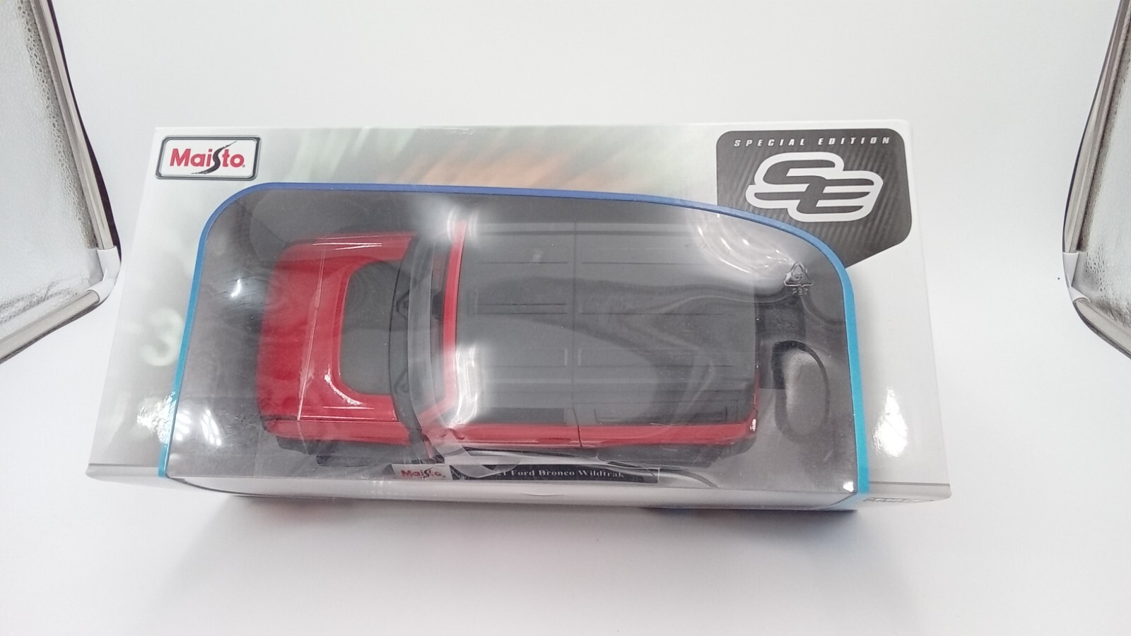 MAISTO—DIE CAST METAL SPECIAL EDITION