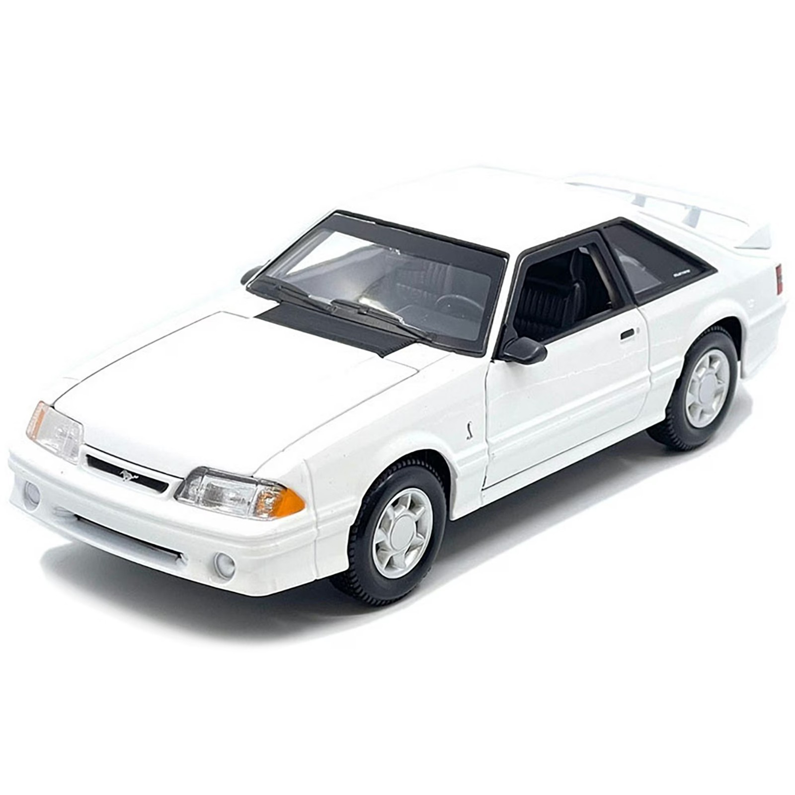 1993 FORD MUSTANG SVT COBRA WHITE 1/24 DIECAST MODEL CAR BY MAISTO 32906