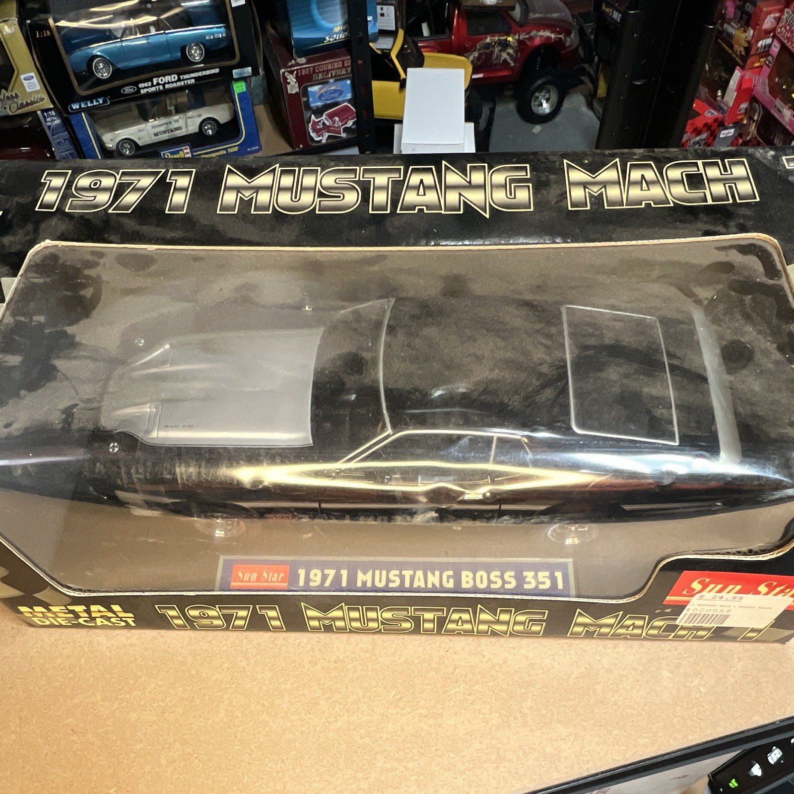 Sun Star 1971 Ford Mustang Mach 1 1:18 Diecast Metal Black Unopened Box
