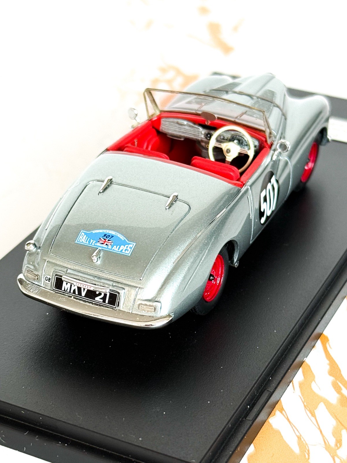 Matrix 1:43 Sunbeam Alpine #507 1953 Coupe des Alpes Stirling Moss MXR41807-021