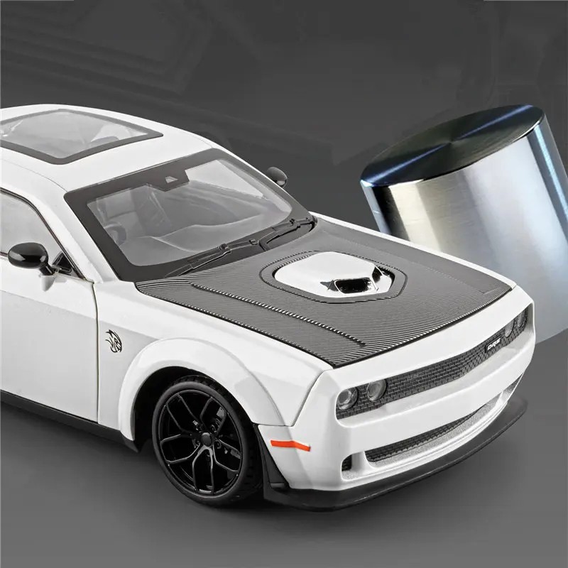 New 1:18 Dodge Challenger SRT Hellcat Model Diecast Sound Light Sports Car Gift