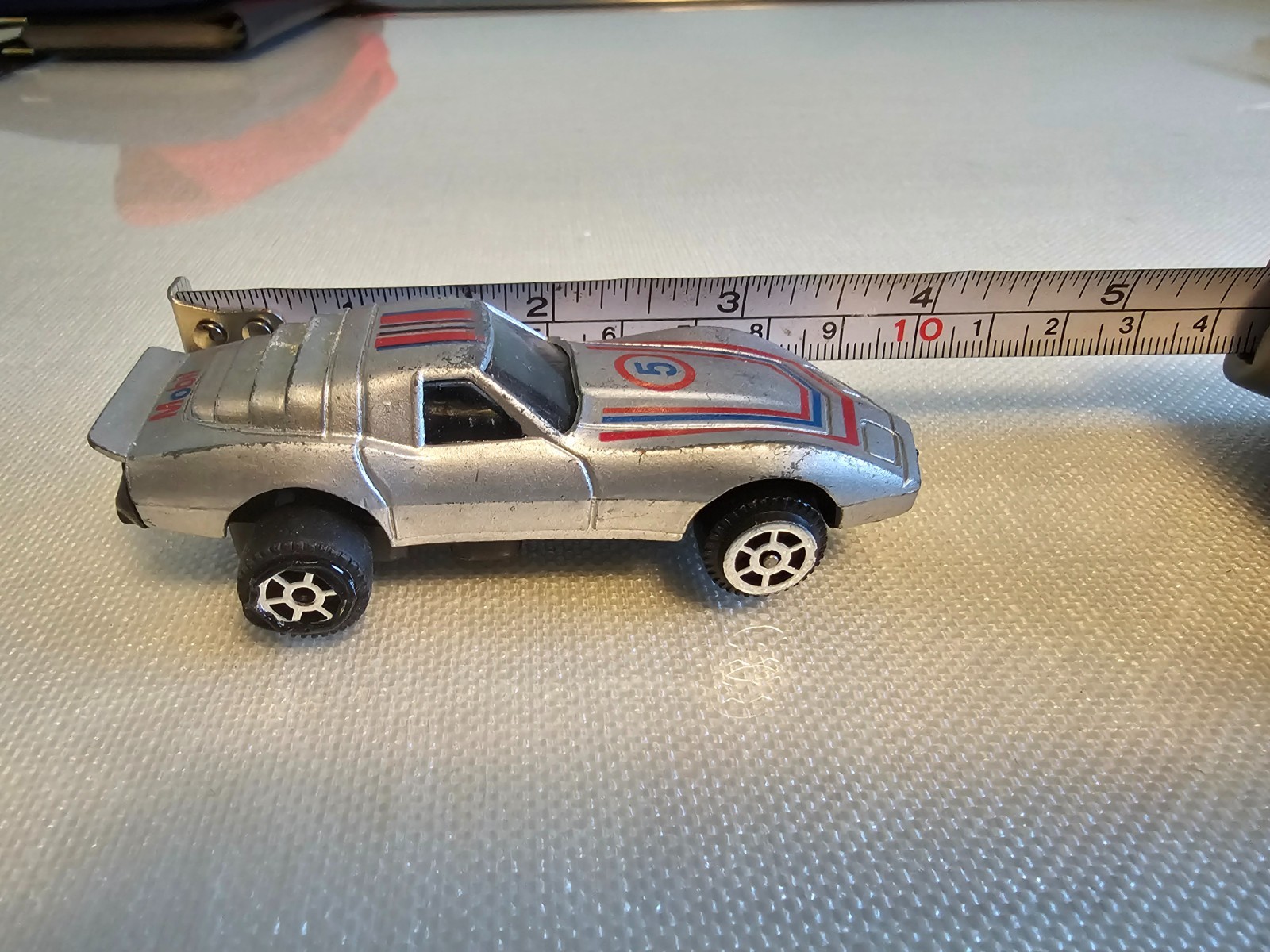 B11 Corvette Metal Body #5 Mobil Metallic Silver 1:46 Scale Macau Pull Back