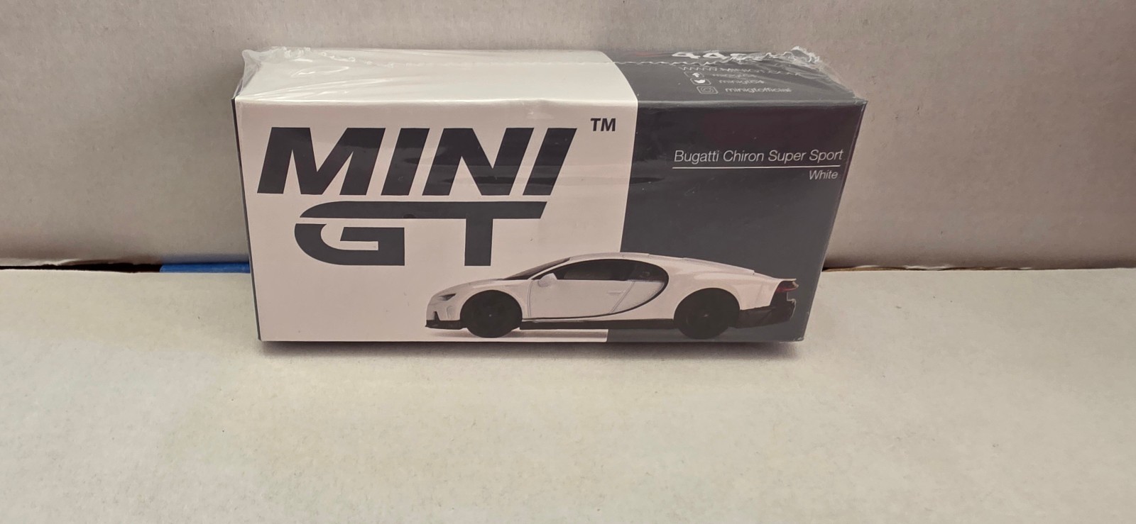Mini GT 1/64 Bugatti Chiron Super Sport White (B4)