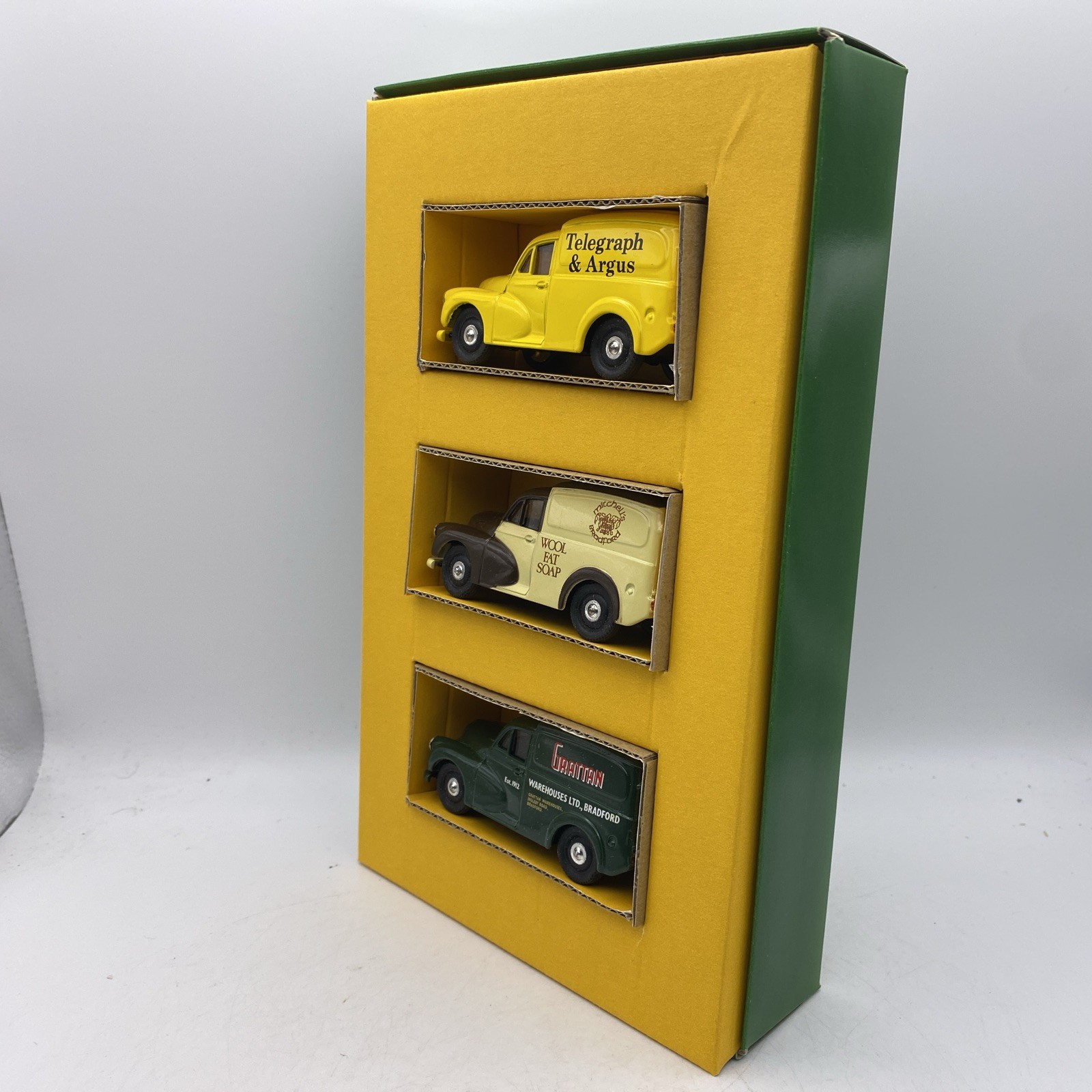 Corgi C91 Morris Minor Van Set – Limited Edition – Boxed