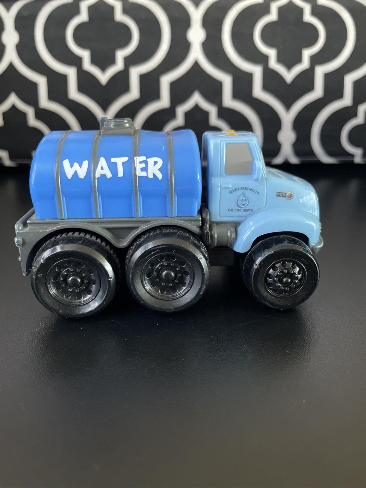 Disney Pixar Cars Mr. Drippy Splash Racers Water Truck Thunder Hollow