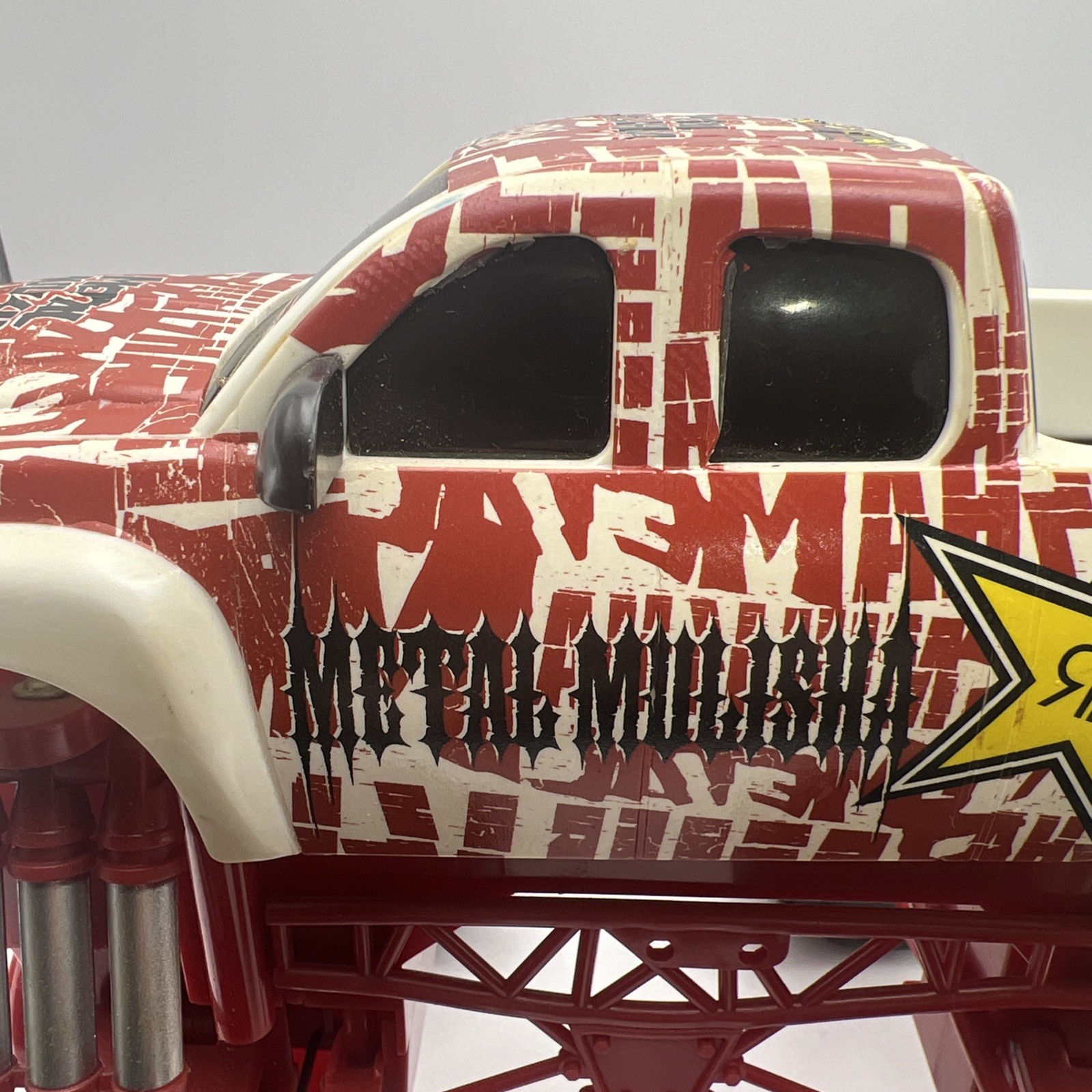METAL MULISHA Monster Jam Truck 1:18 Brian Deegan Ronin Syndicate Rockstar Red