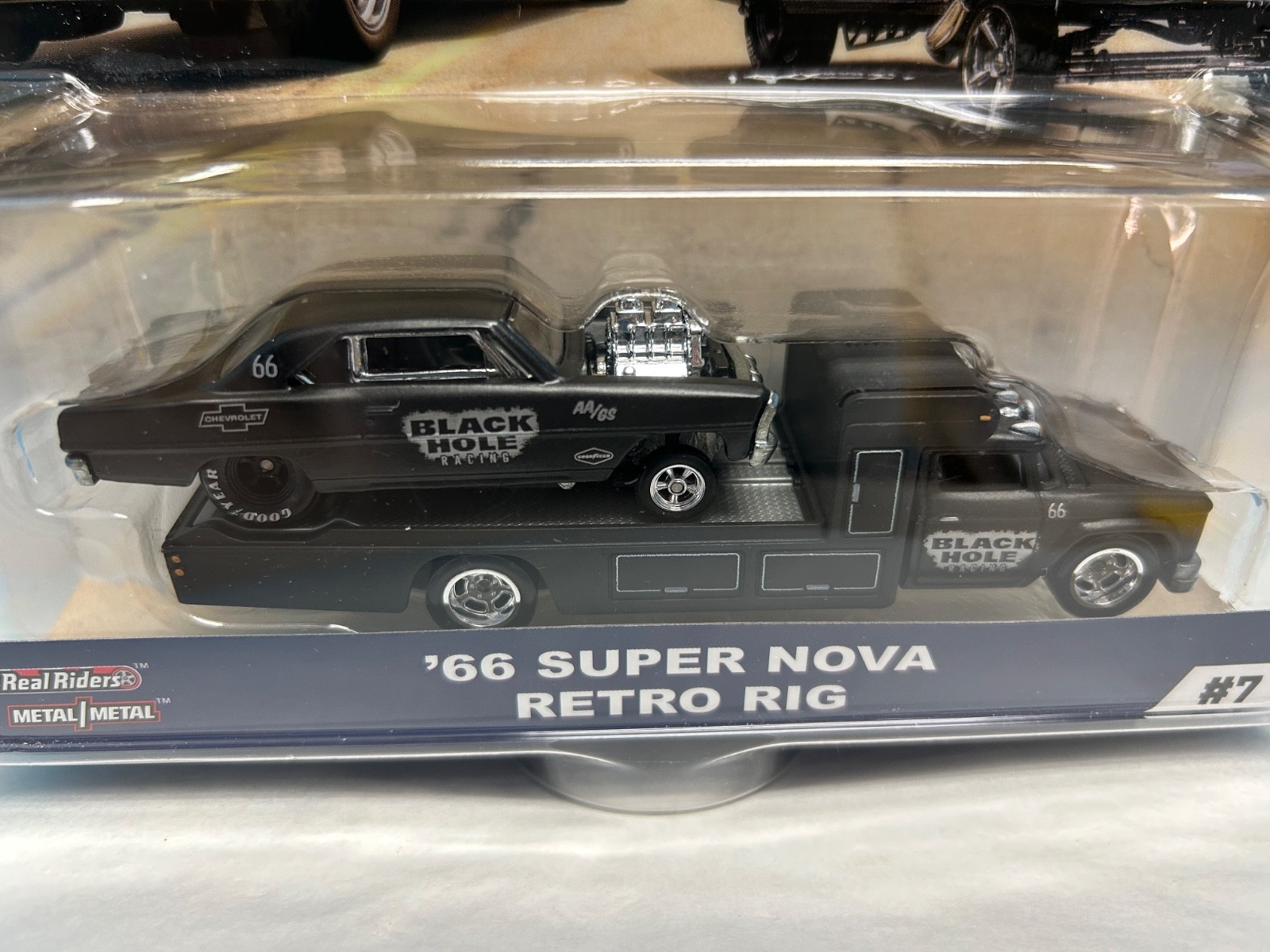 Hot Wheels 1966 Super Nova Retro Rig (Black Hole)