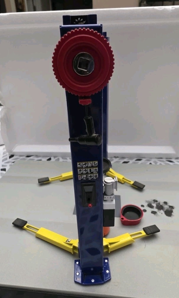 GMP Die Cast Super Lift 1:18 Scale G1800101