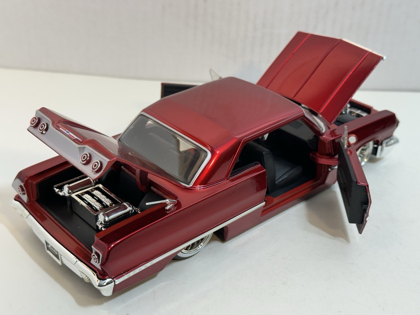 JADA DUB CITY 1963 CHEVY IMPALA RED 1:24 DIECAST MODEL CAR NEW NO BOX