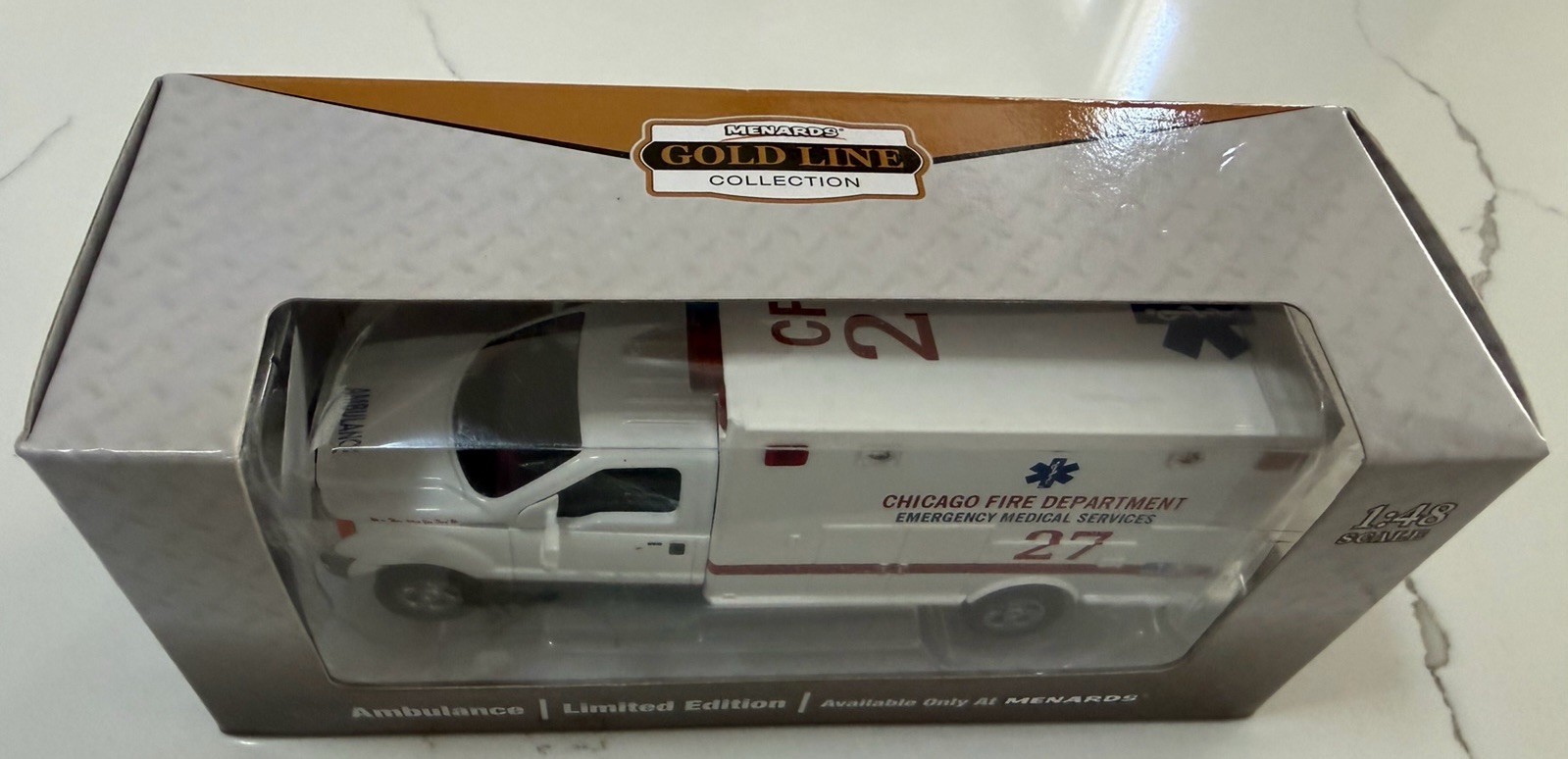 Menards 279-0862 1:48 Gold Line CNW Chicago Fire Department Ambulance #27